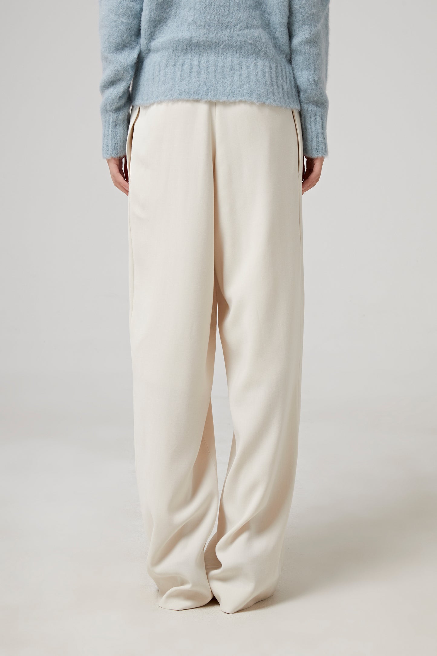 TROUSERS WITH PANELS