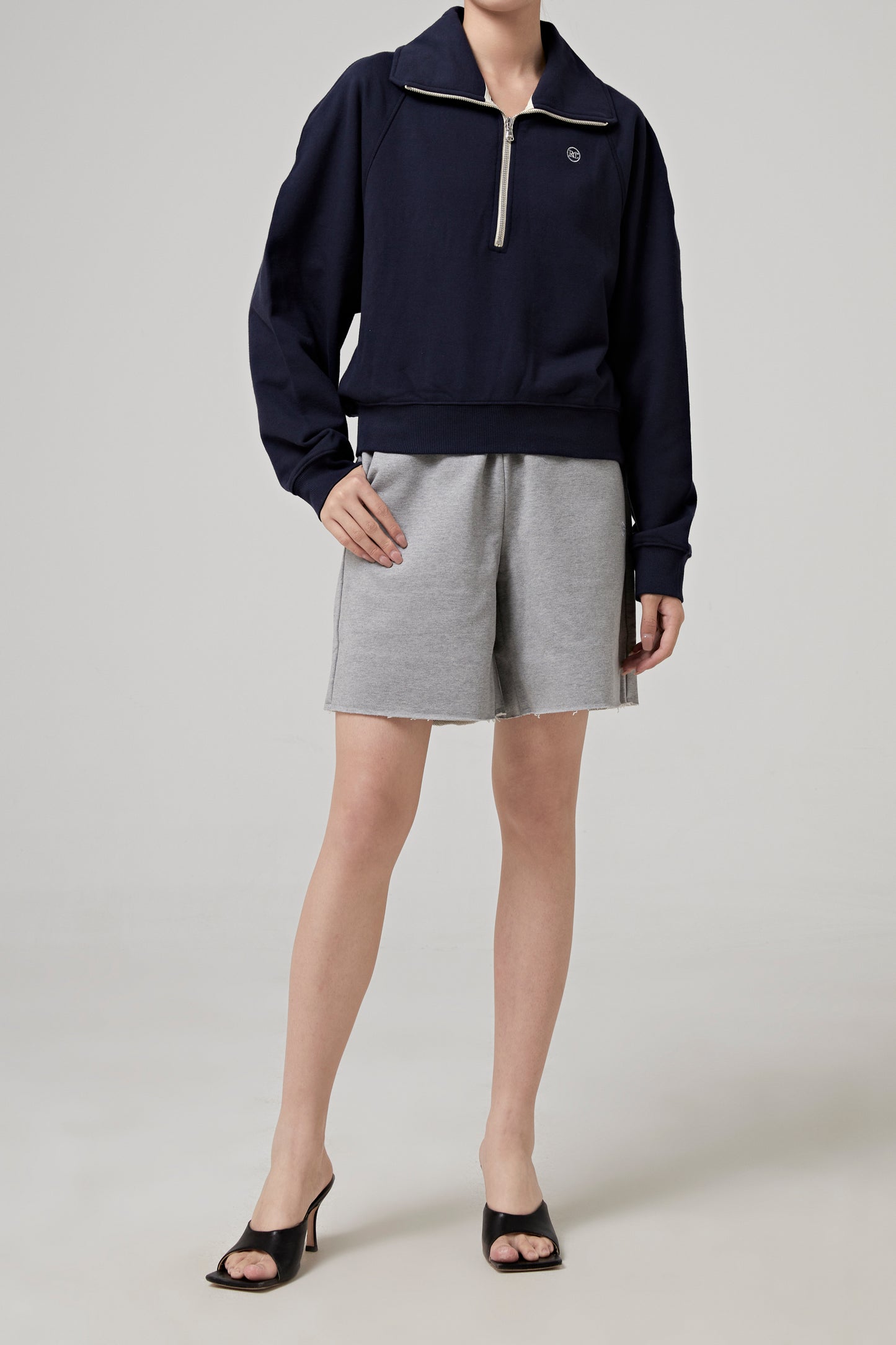 SIGNATURE LOGO ZIP SWEATSHIRT