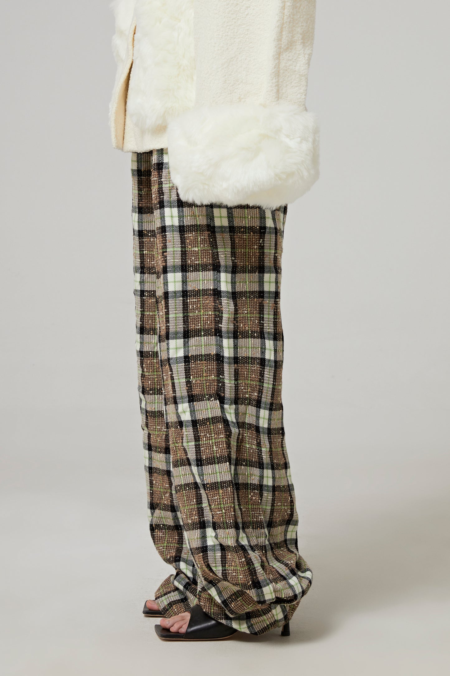 OVERSIZED LOW-WAISTED PANTS - CHECKED TWEED