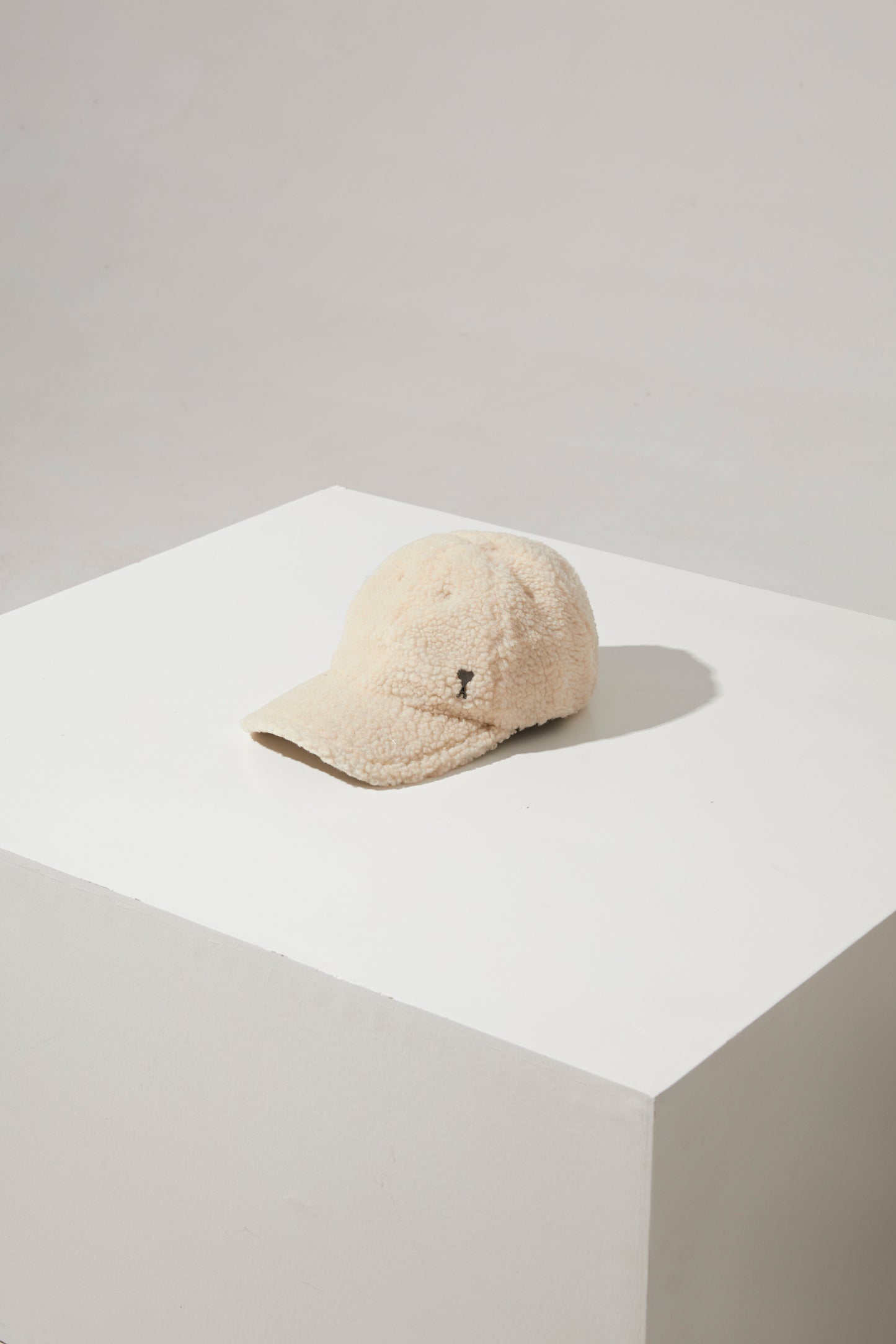 ADC STUDS CAP