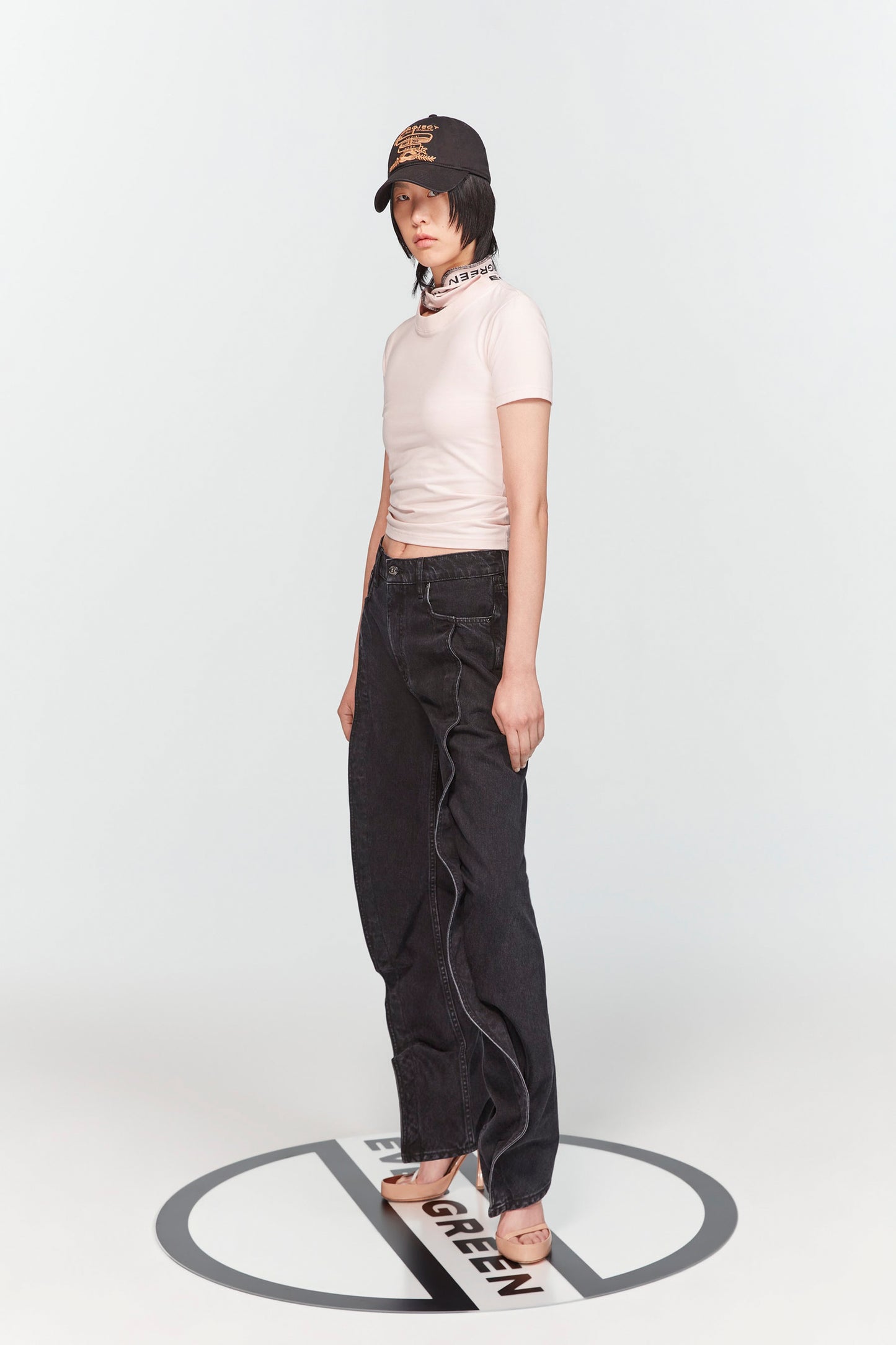 EVERGREEN BANANA SLIM JEANS
