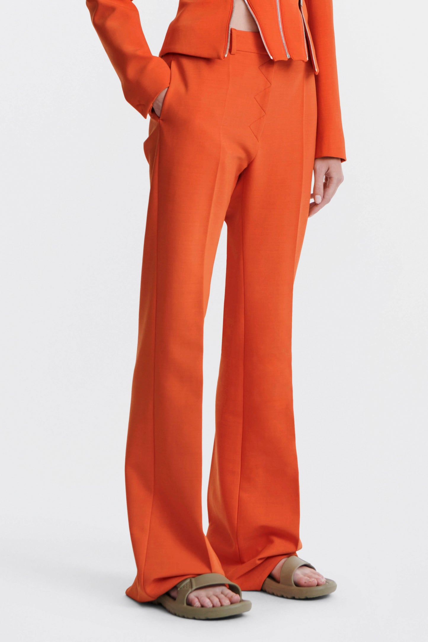 BOOTCUT TAILORED PANT