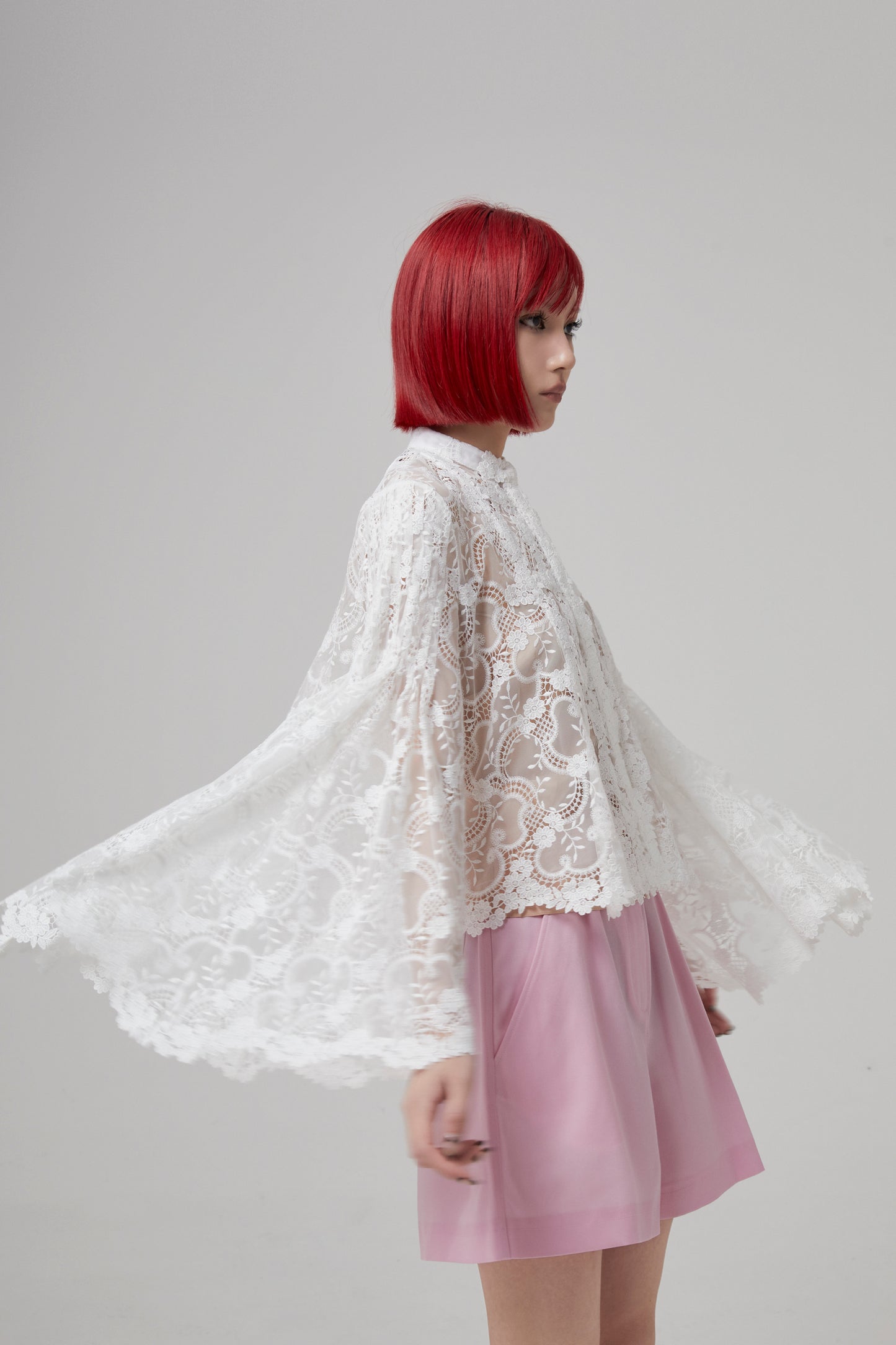 BRACELET SLEEVE GEO FLORAL LACE BLOUSE