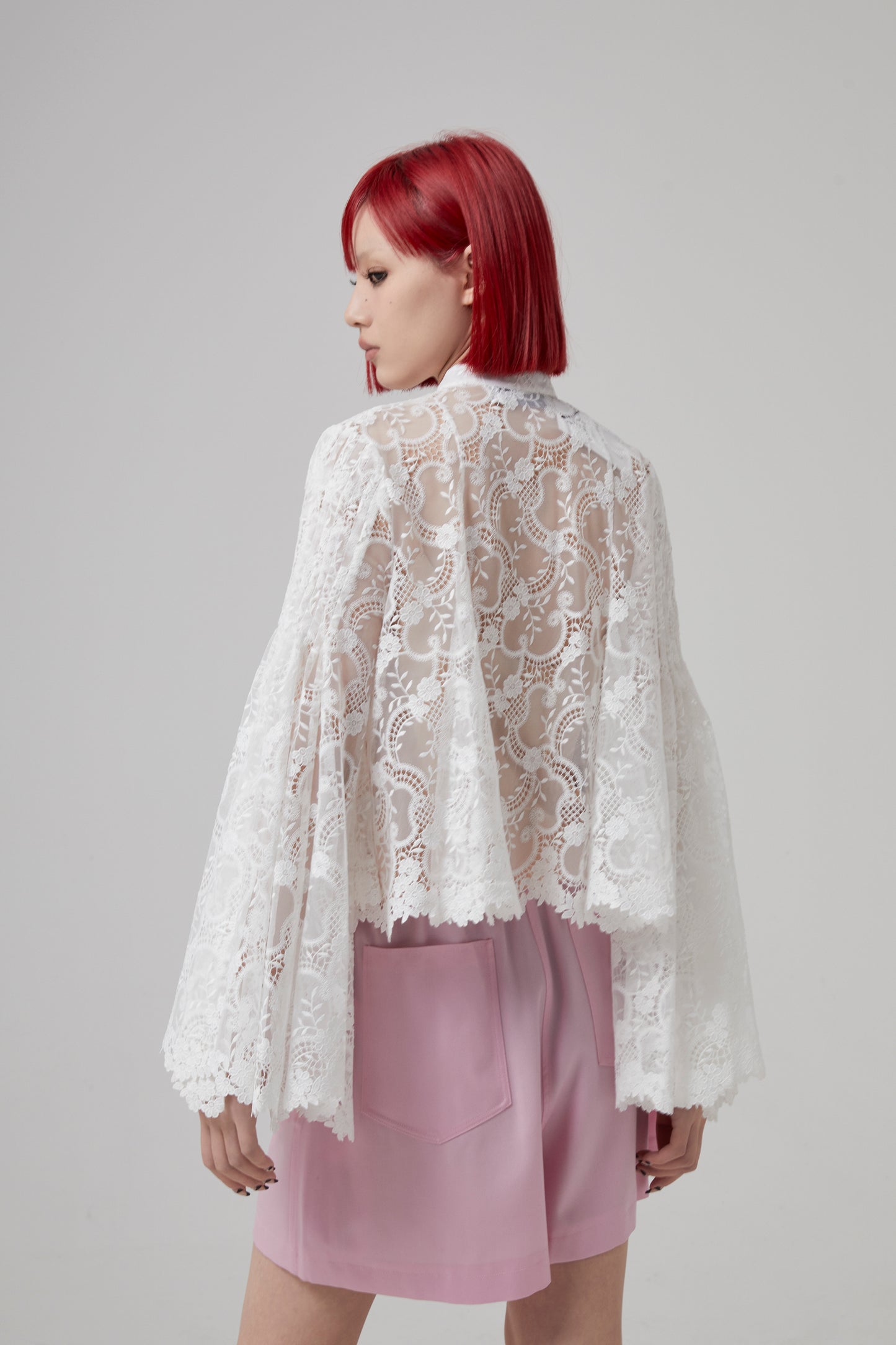 BRACELET SLEEVE GEO FLORAL LACE BLOUSE