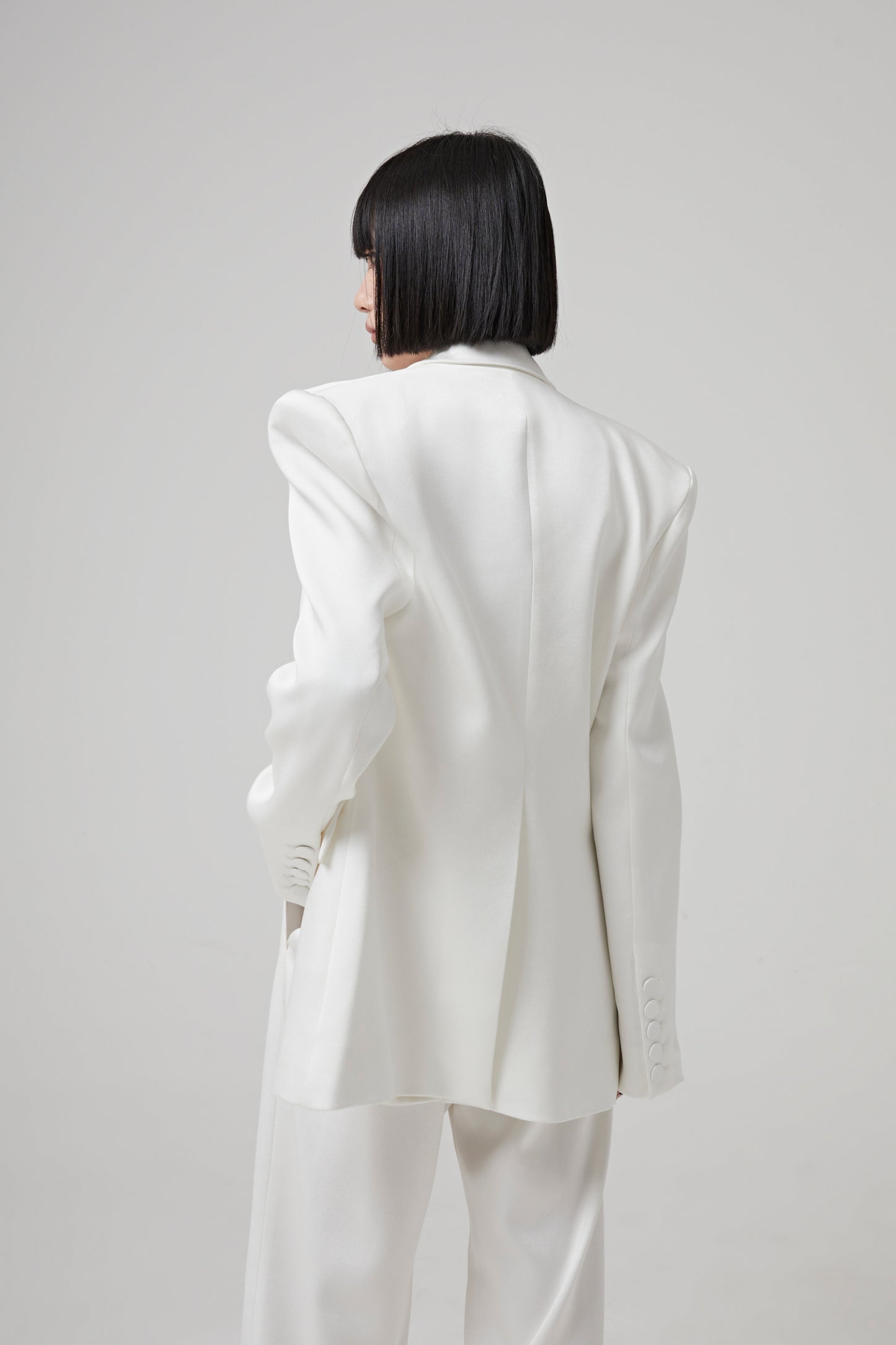 WIDE SHOULDER BLAZER