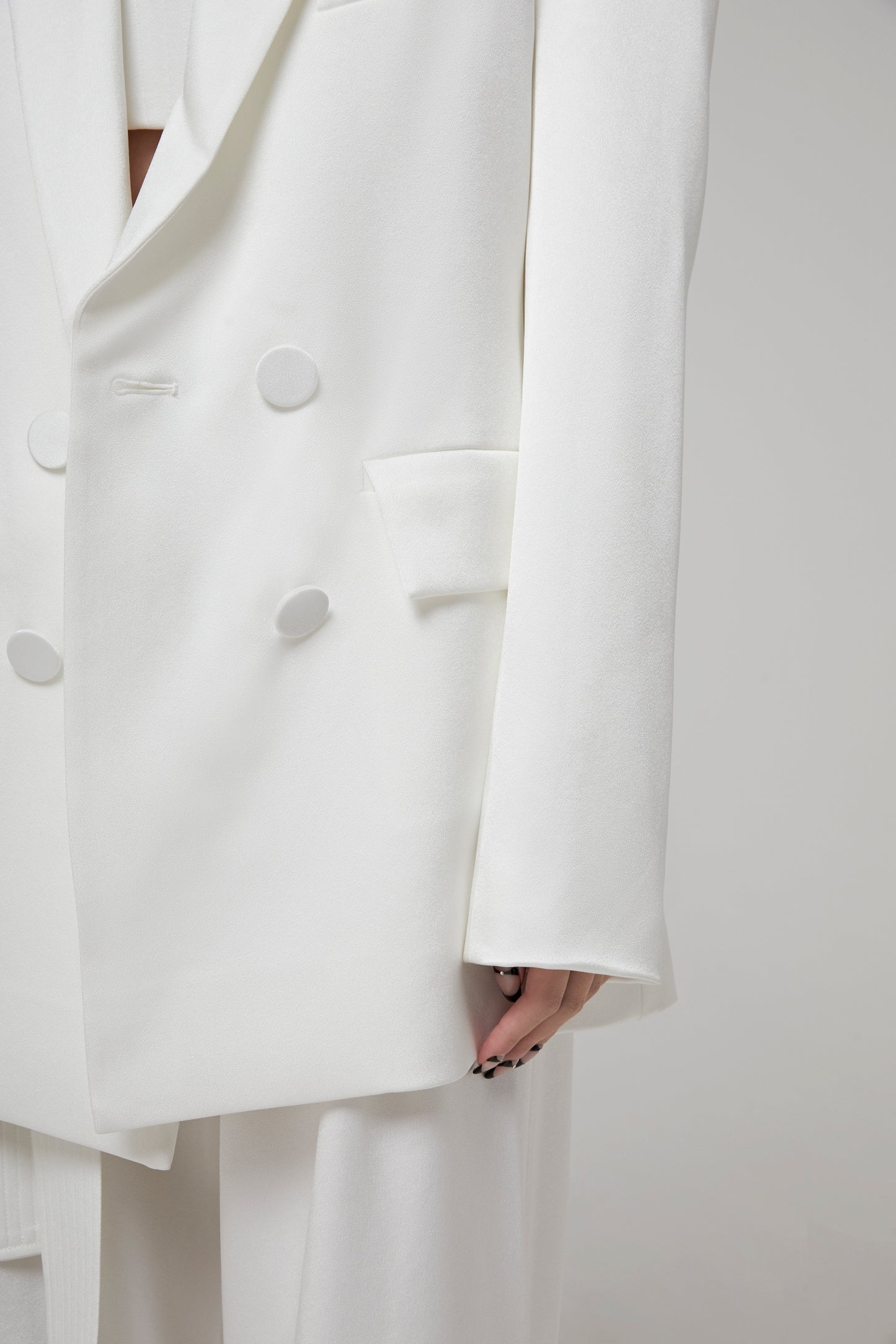 WIDE SHOULDER BLAZER