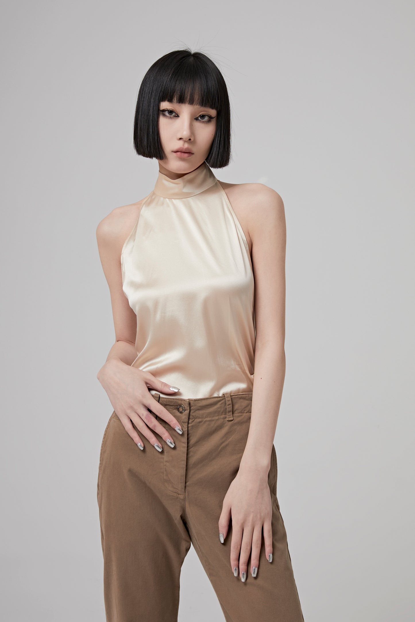 mknk halter top.str