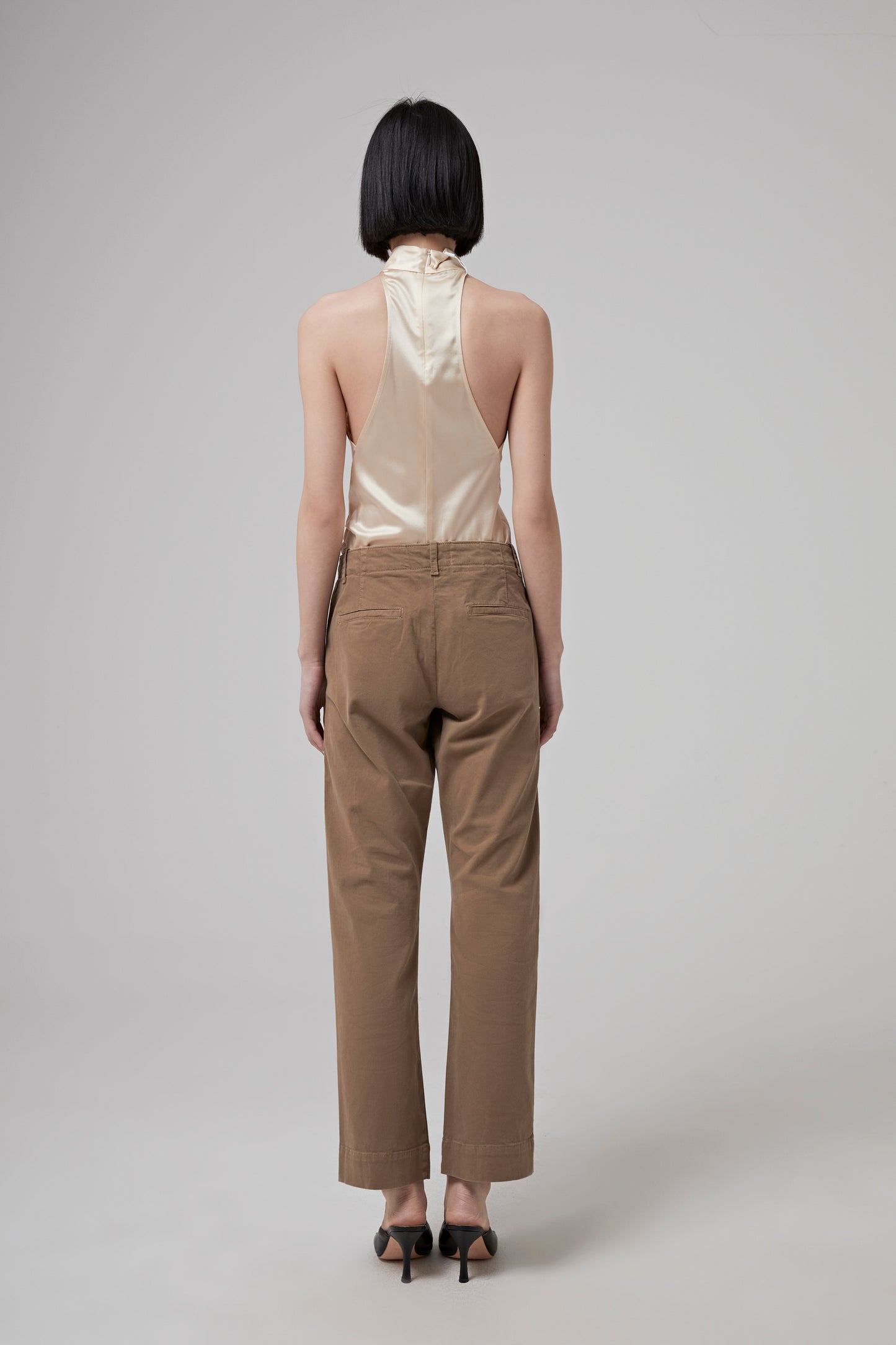 mknk halter top.str