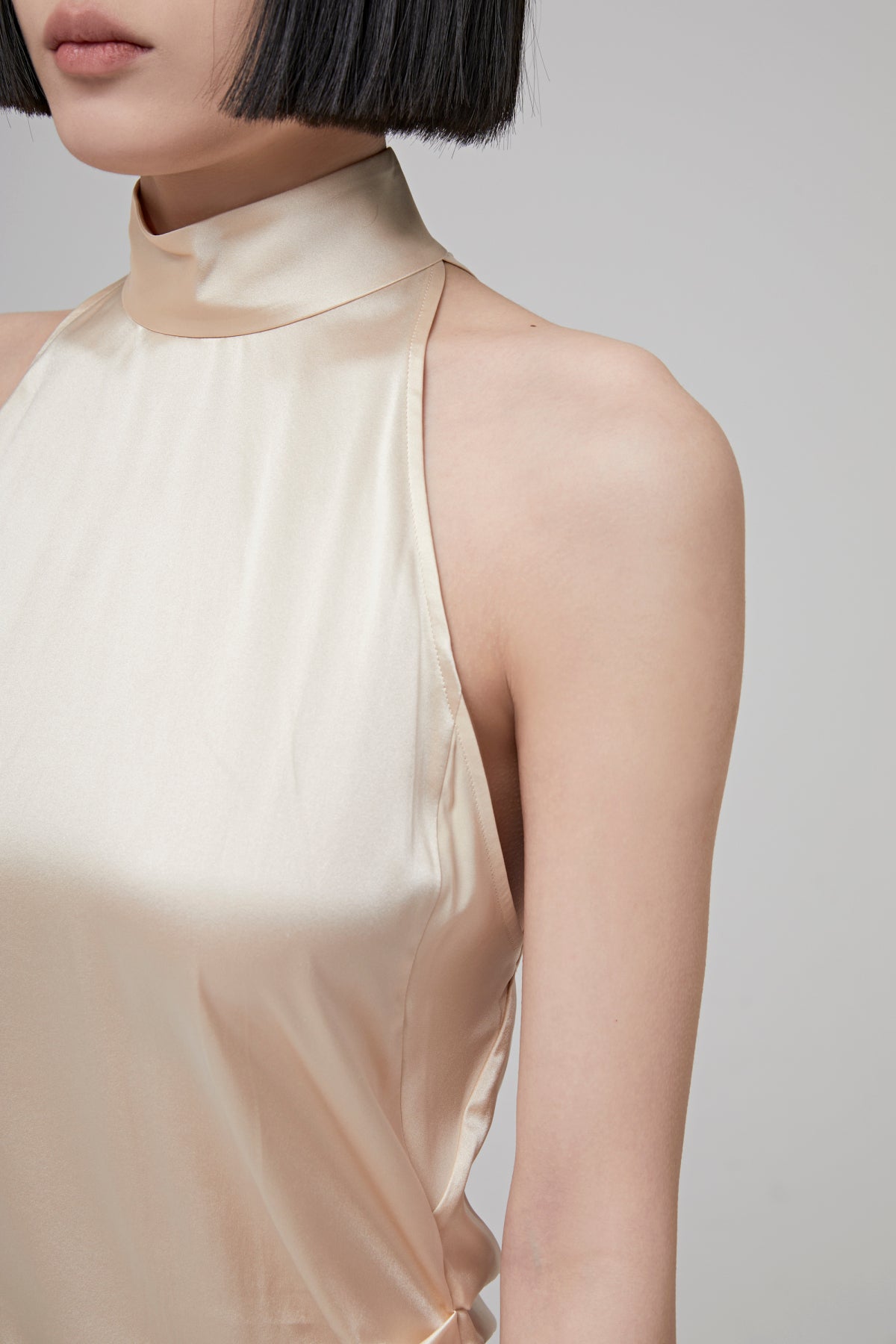 mknk halter top.str