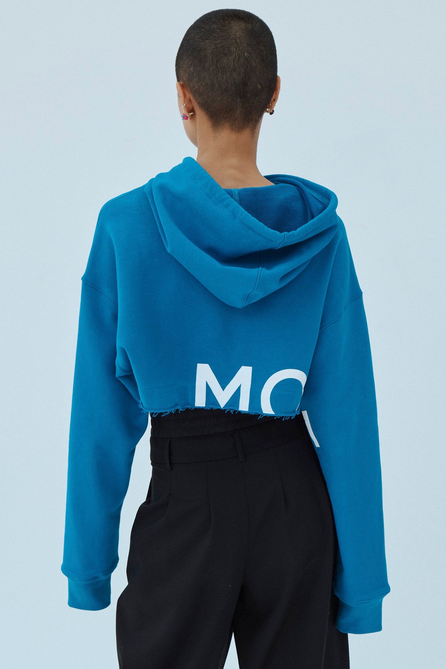 CROPPED HOODIE