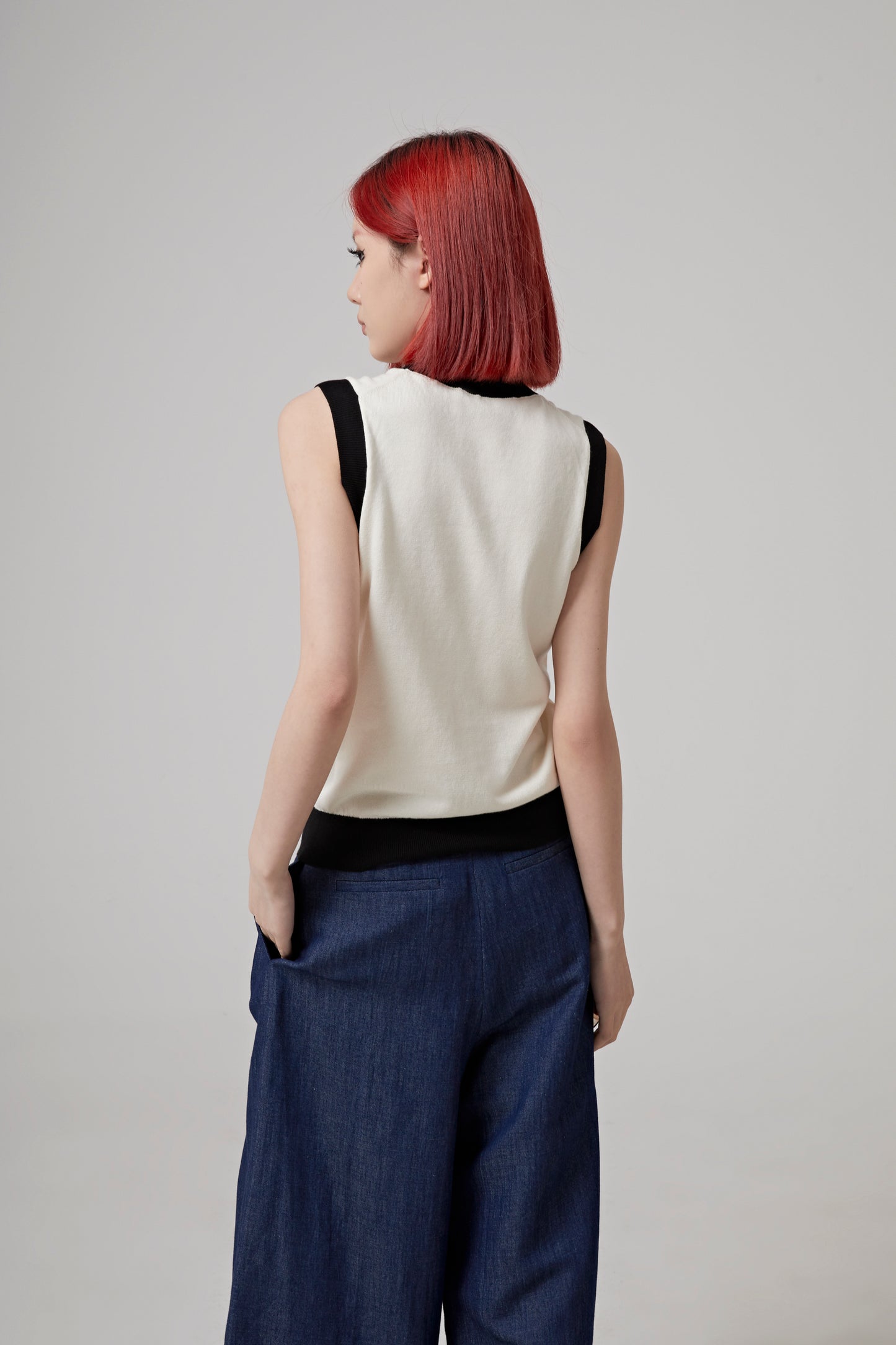 T-NECK SWEATER