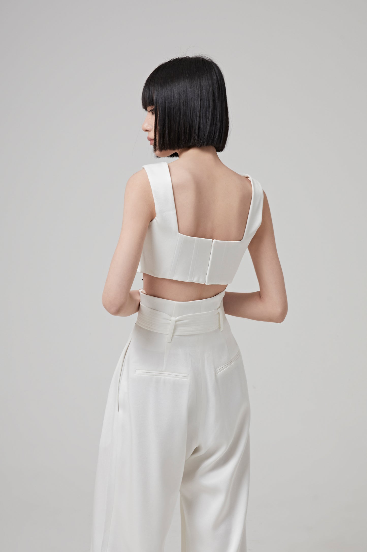DESIGN SHORT VEST