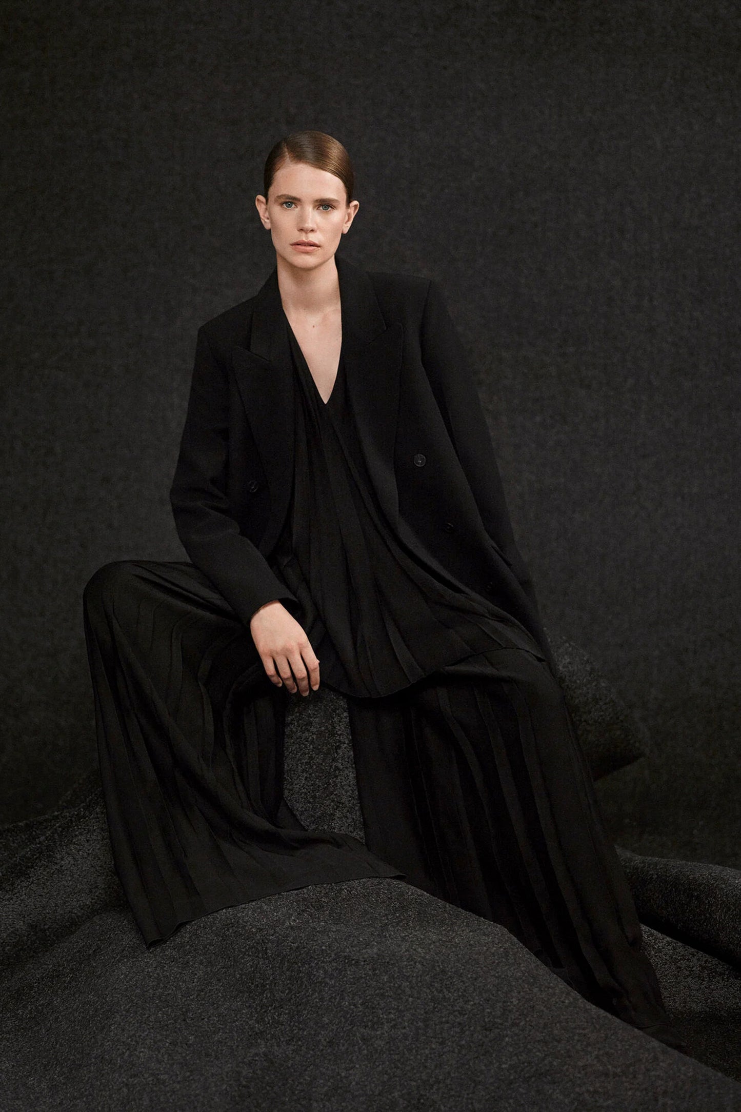 BARLOW/S-TROUSERS-SATIN PLISSE