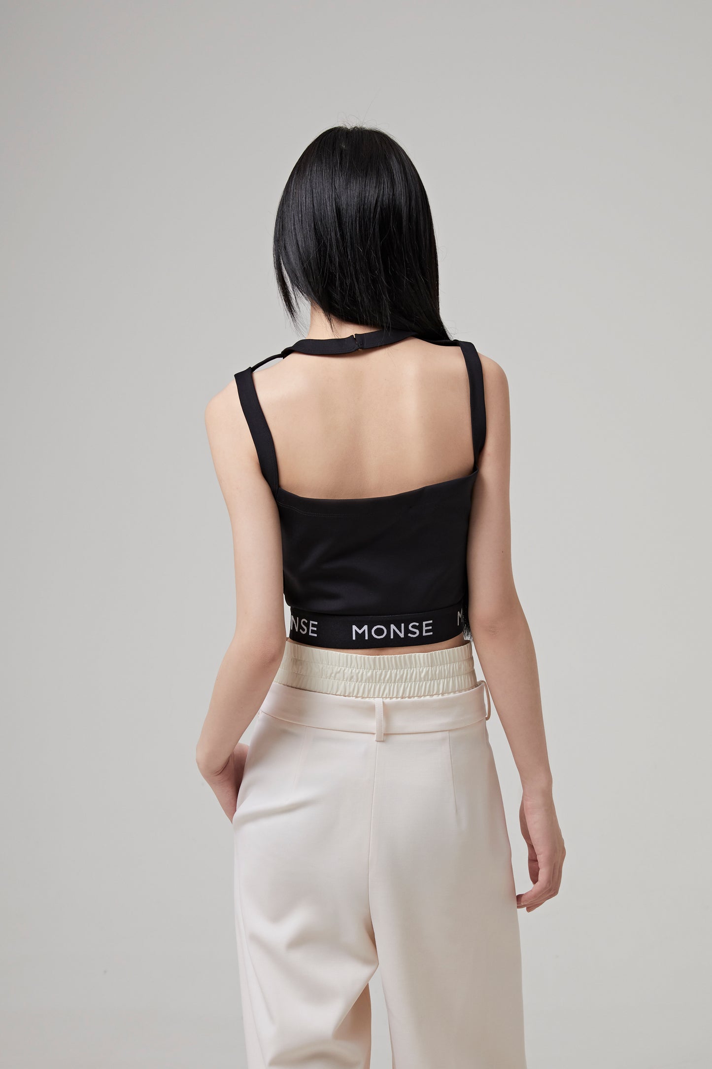 CUT OUT CROPPED TANK TOP