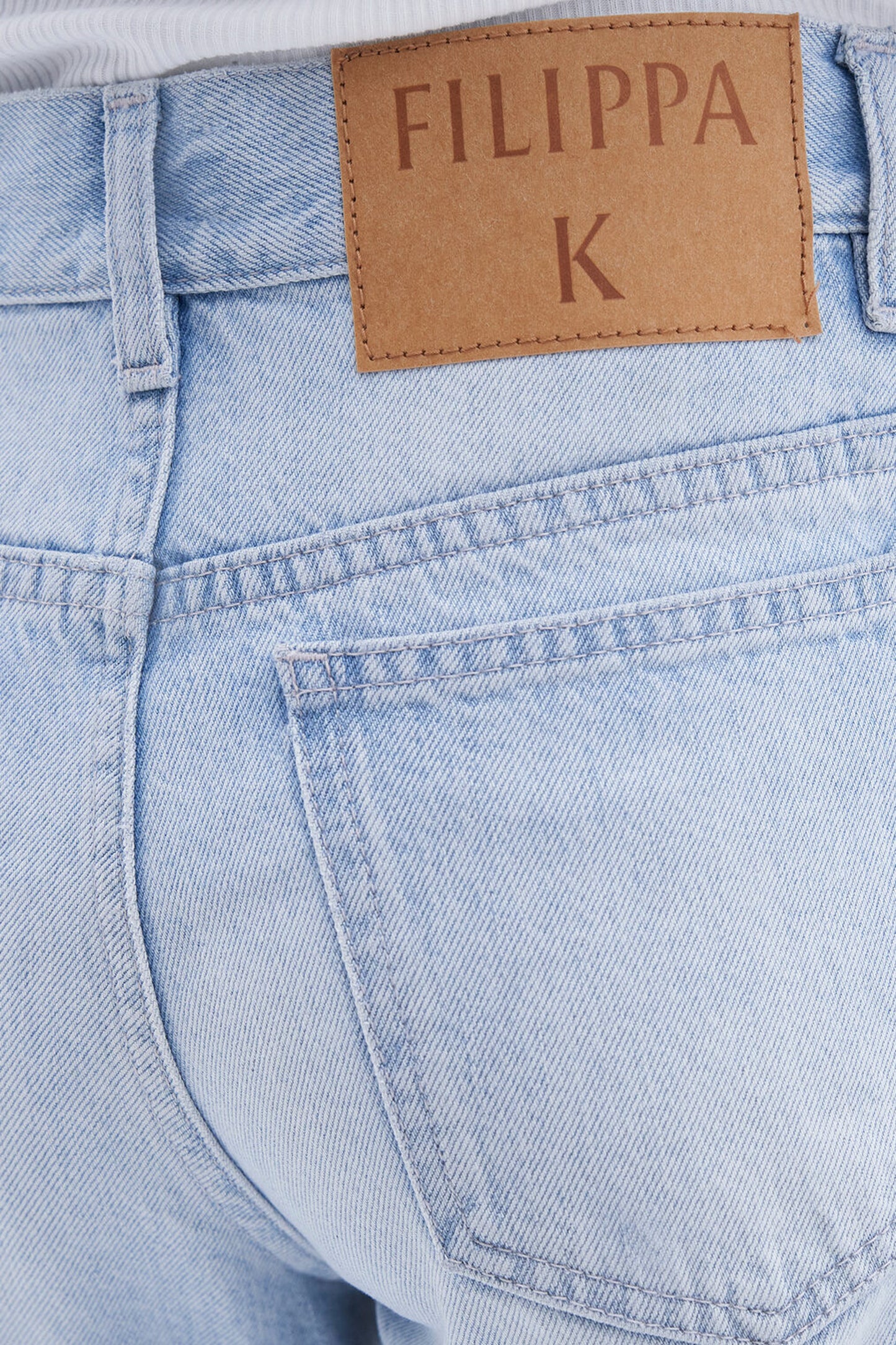 tapered jeans