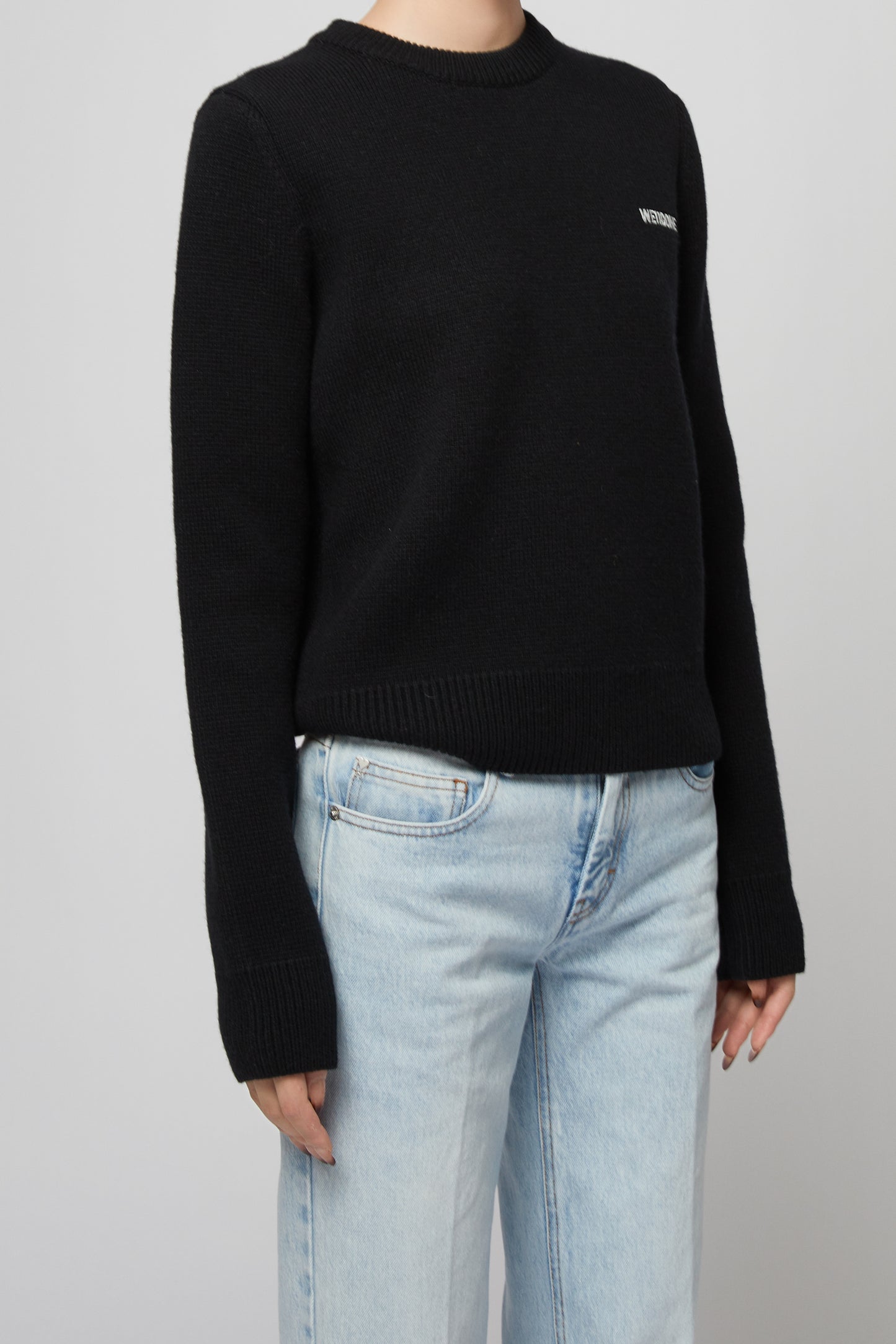 BLACK WOMENS BASIC KNIT SWEATER