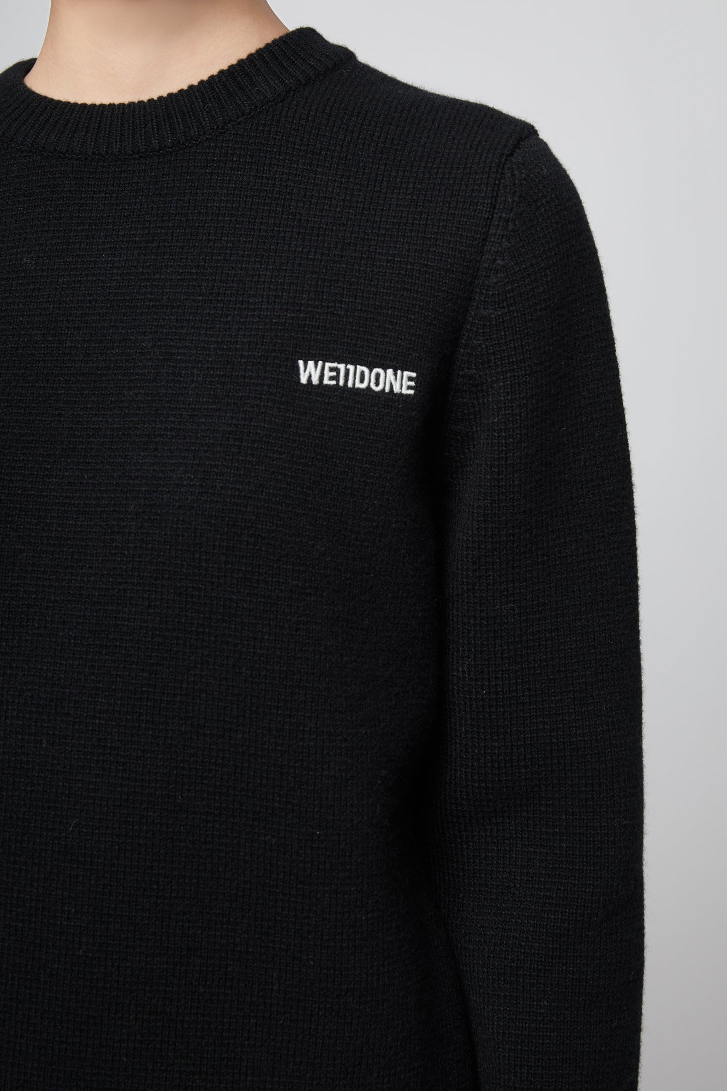BLACK WOMENS BASIC KNIT SWEATER
