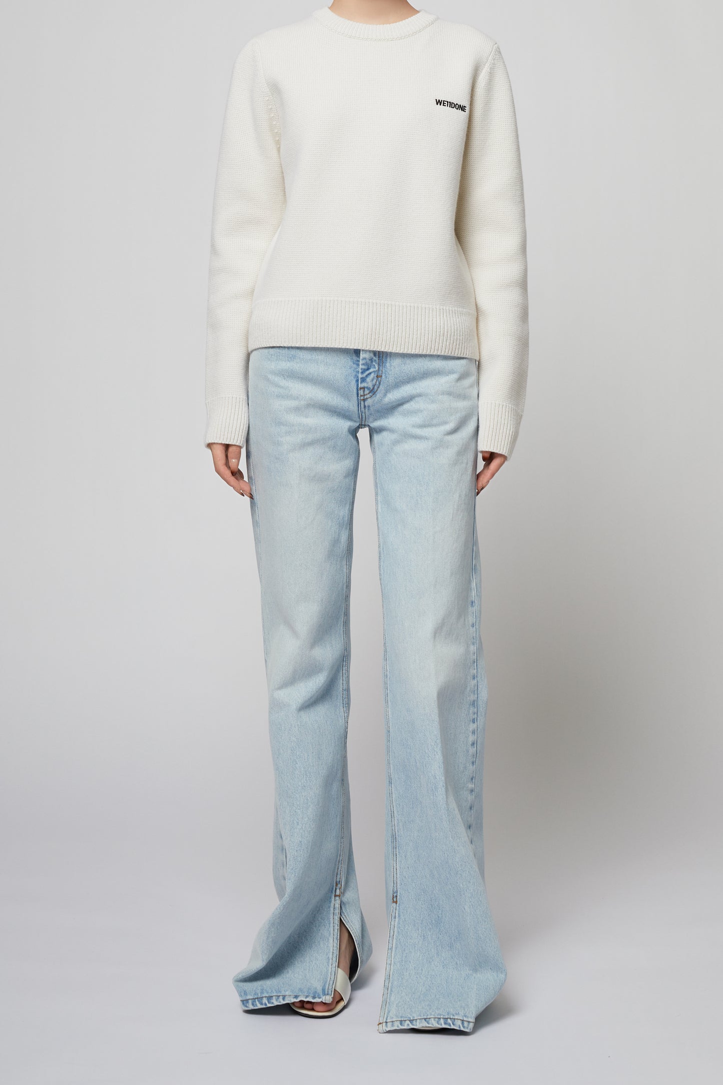IVORY WOMENS BASIC KNIT SWEATER