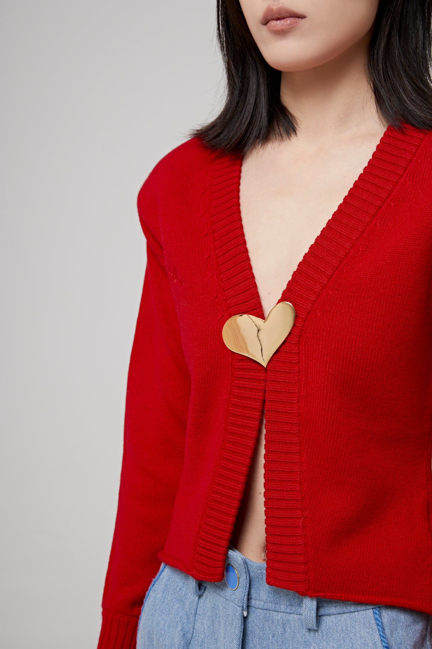 CROPPED CARDIGAN WITH HEART JEWEL