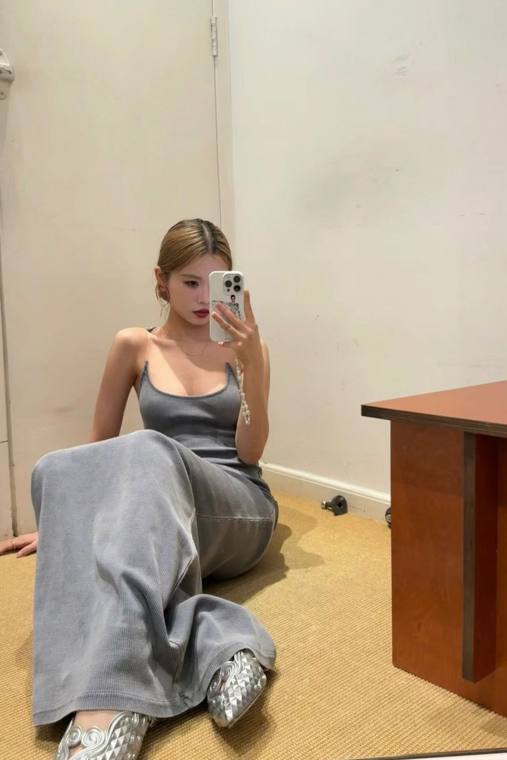 INVISIBLE STRAP DRESS