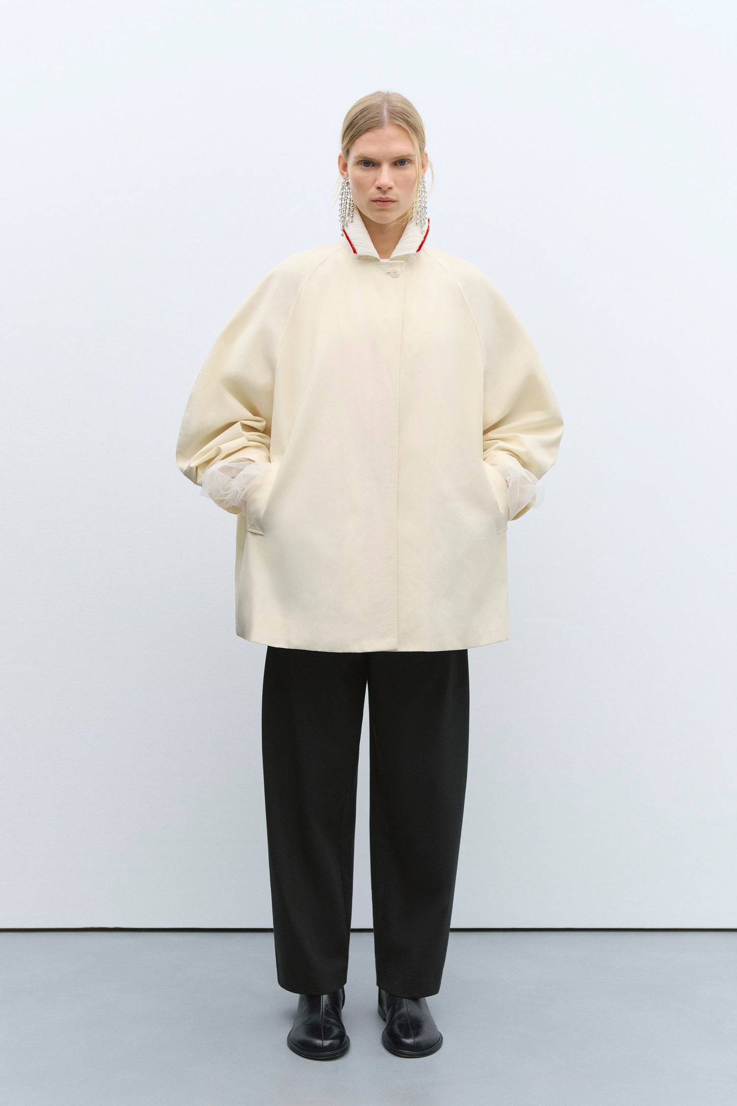 CROCHET COLLAR JACKET CREAM