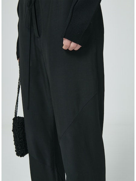 SLIM FIT DIAGONAL LONG PANTS