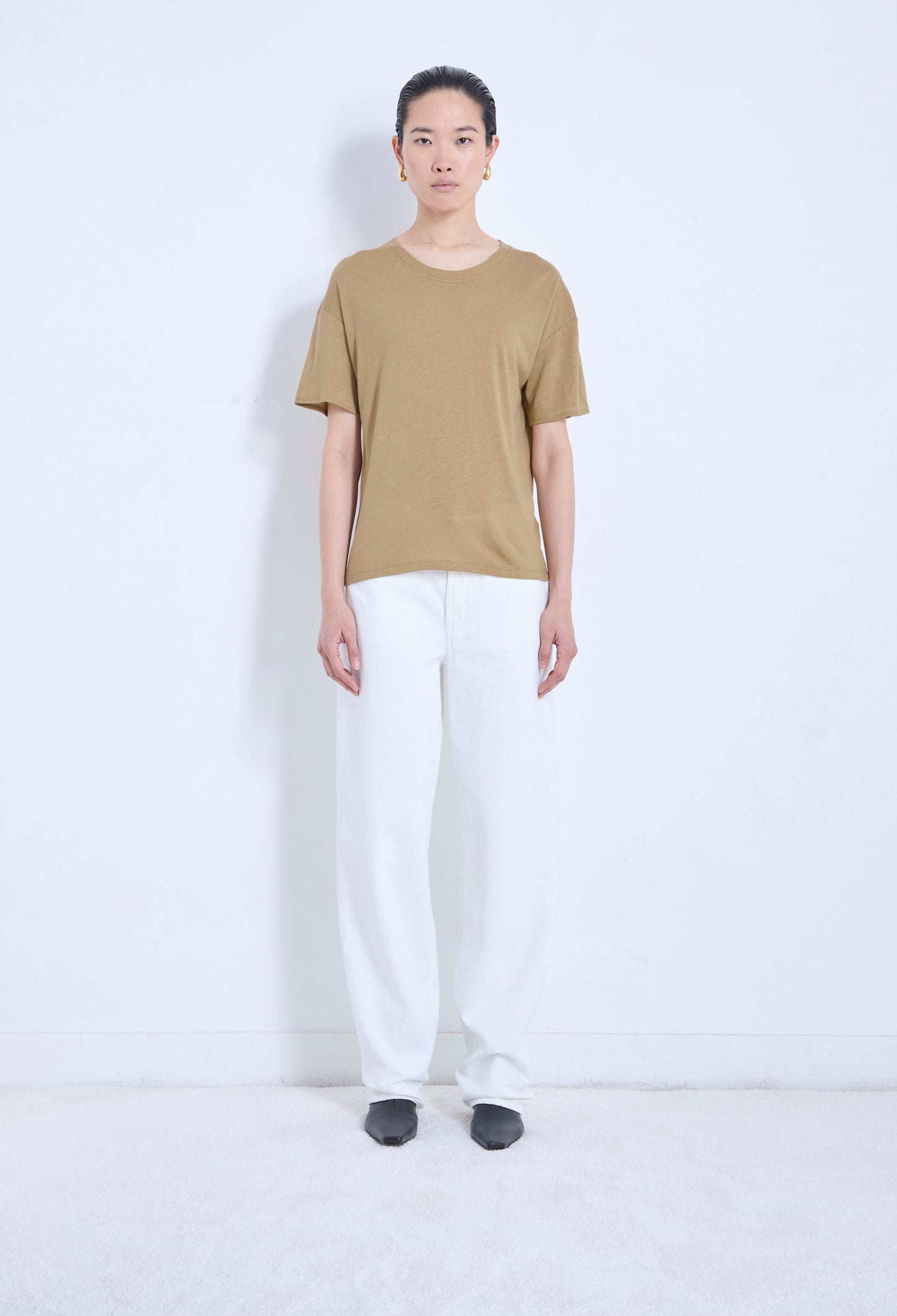SHORT SLEEVED T-SHIRT