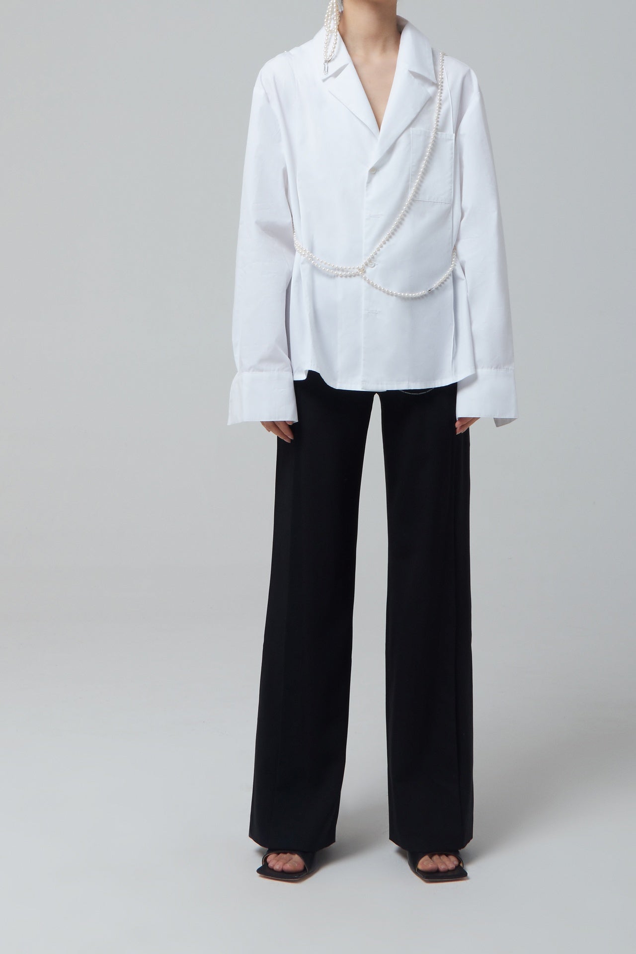 WHITE OVERSIZED SHIRT
