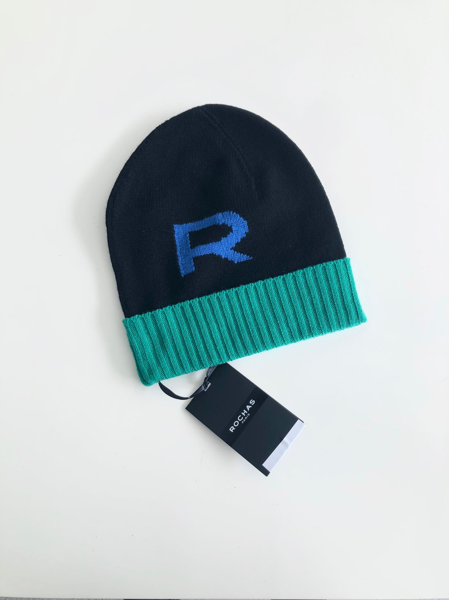 KNITTED HAT
