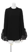 EMBROIDERED CUFFS TOP