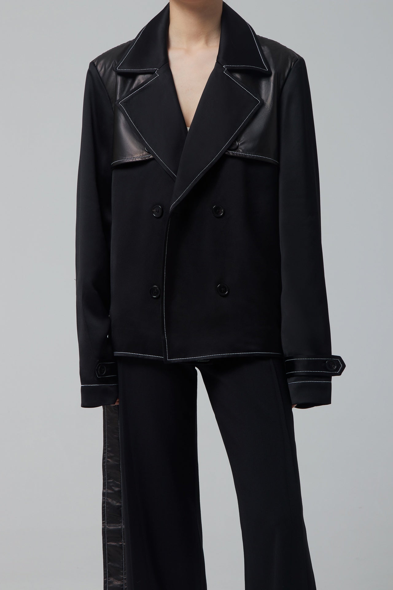 BLACK OVERSIZED JACKET