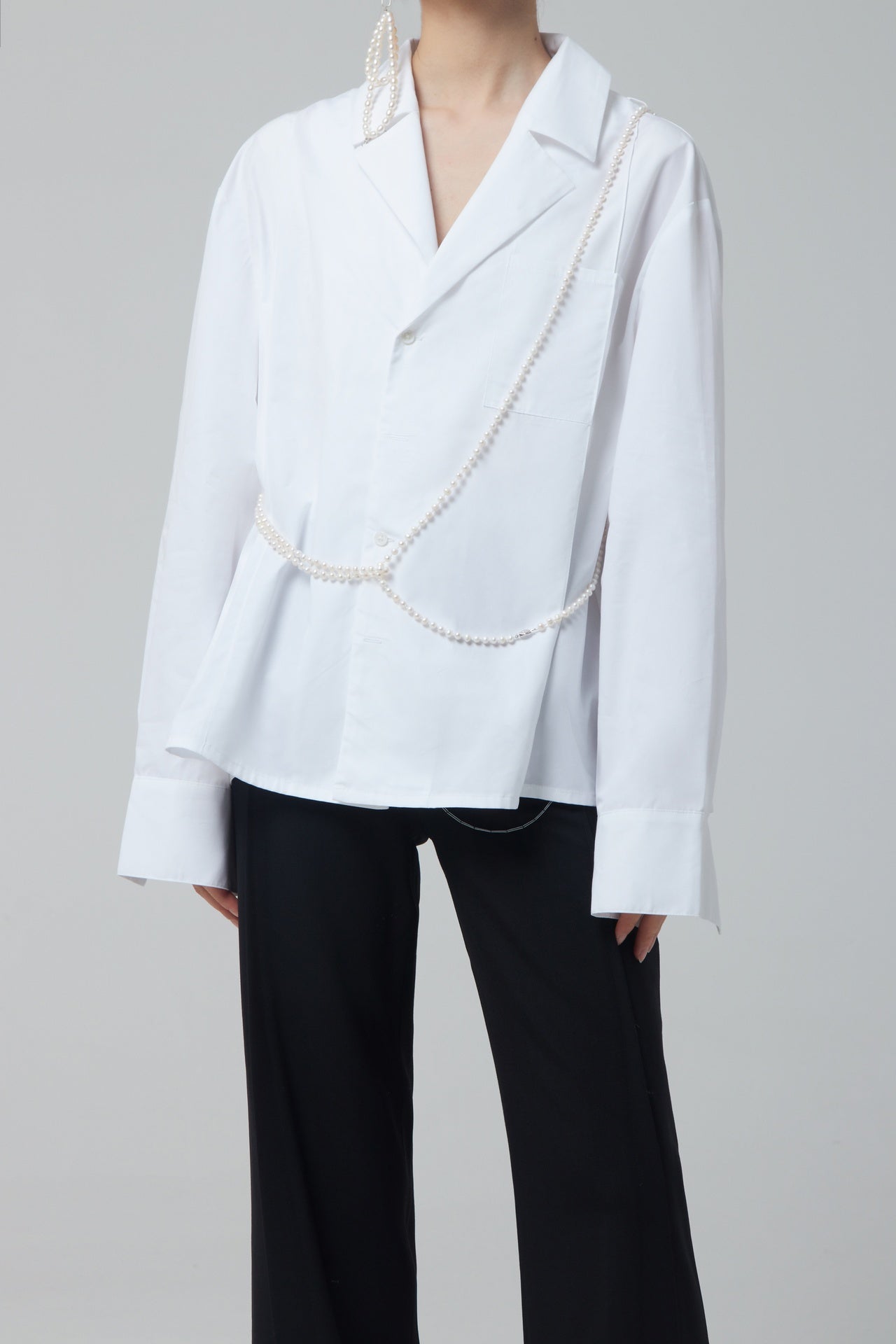 WHITE OVERSIZED SHIRT