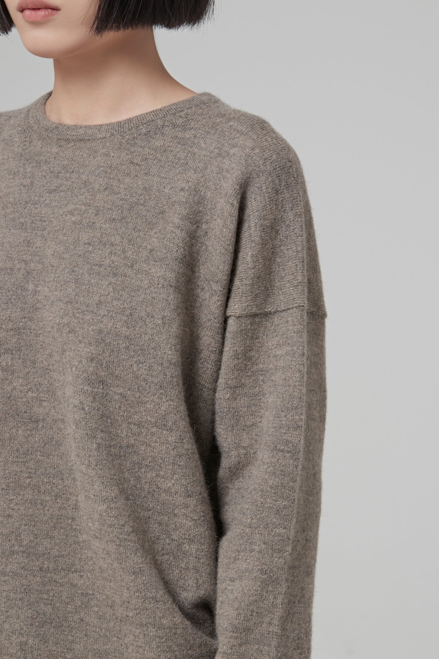 BASE CREWNECK