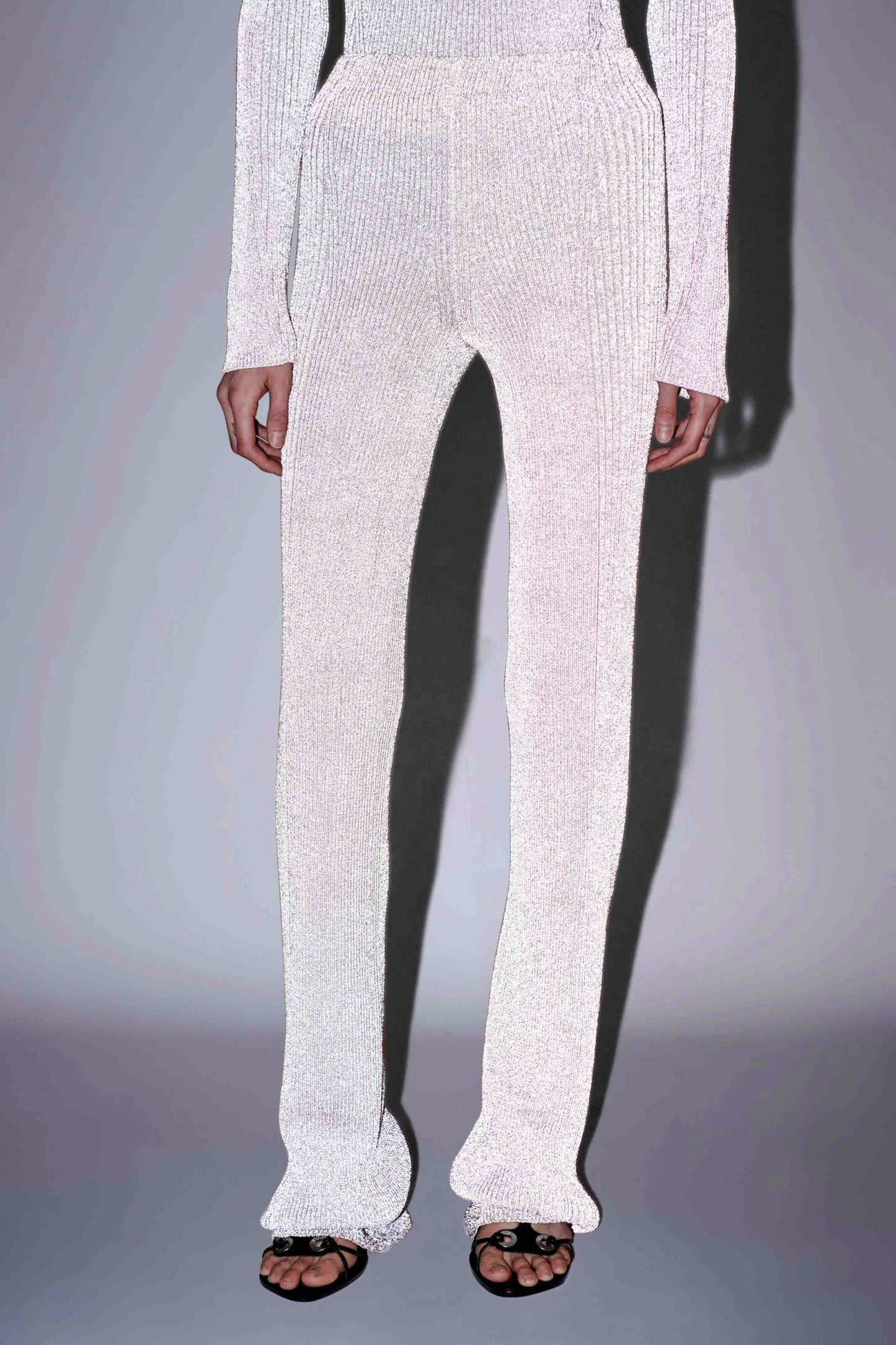 LIGHT REFLECTIVE RIBPANT