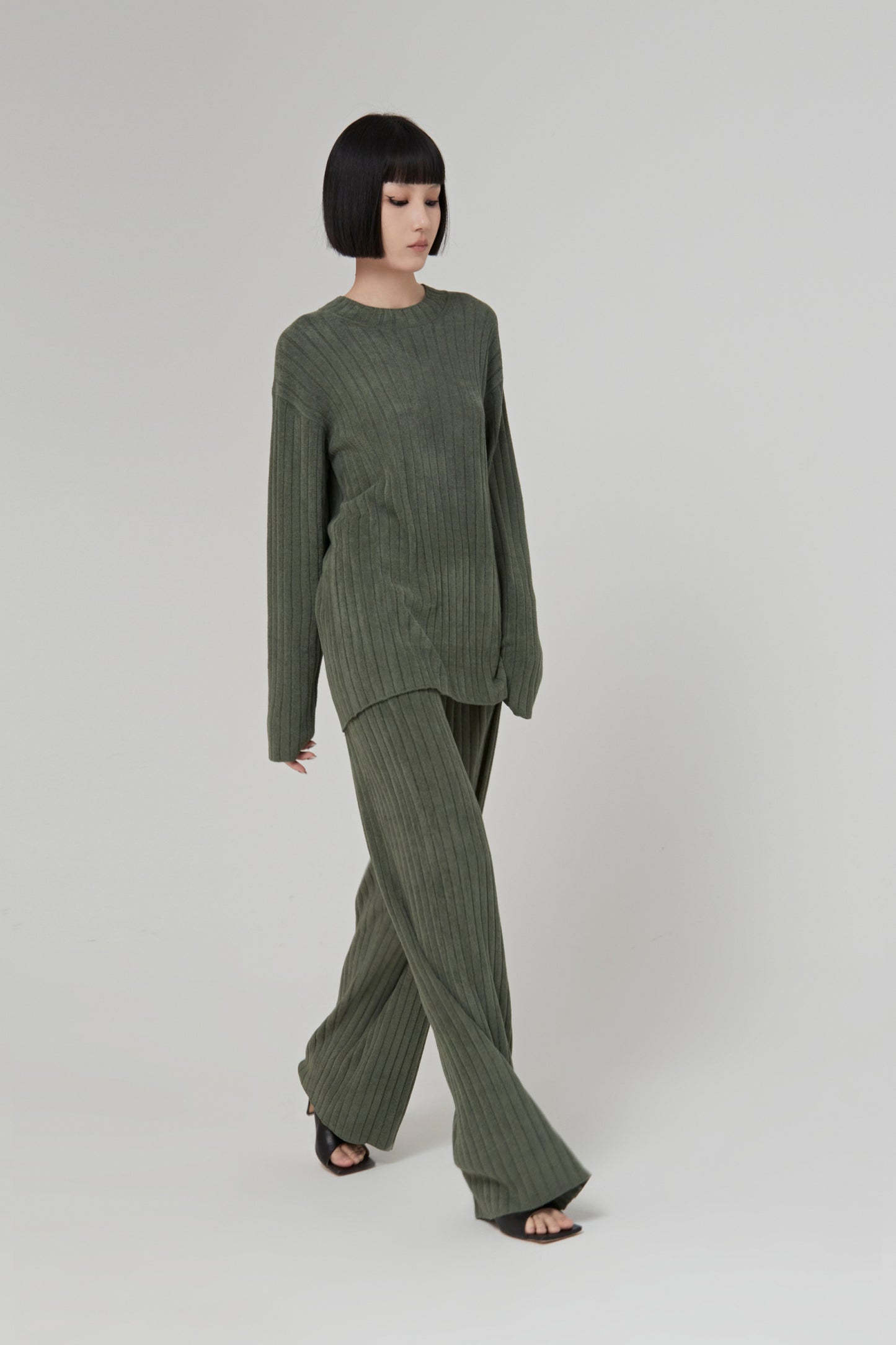BLUEPRINT RIB SWEATER