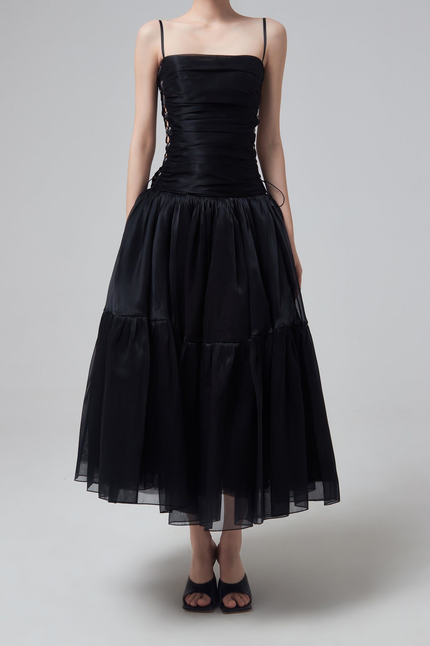 DRESS W/LACING