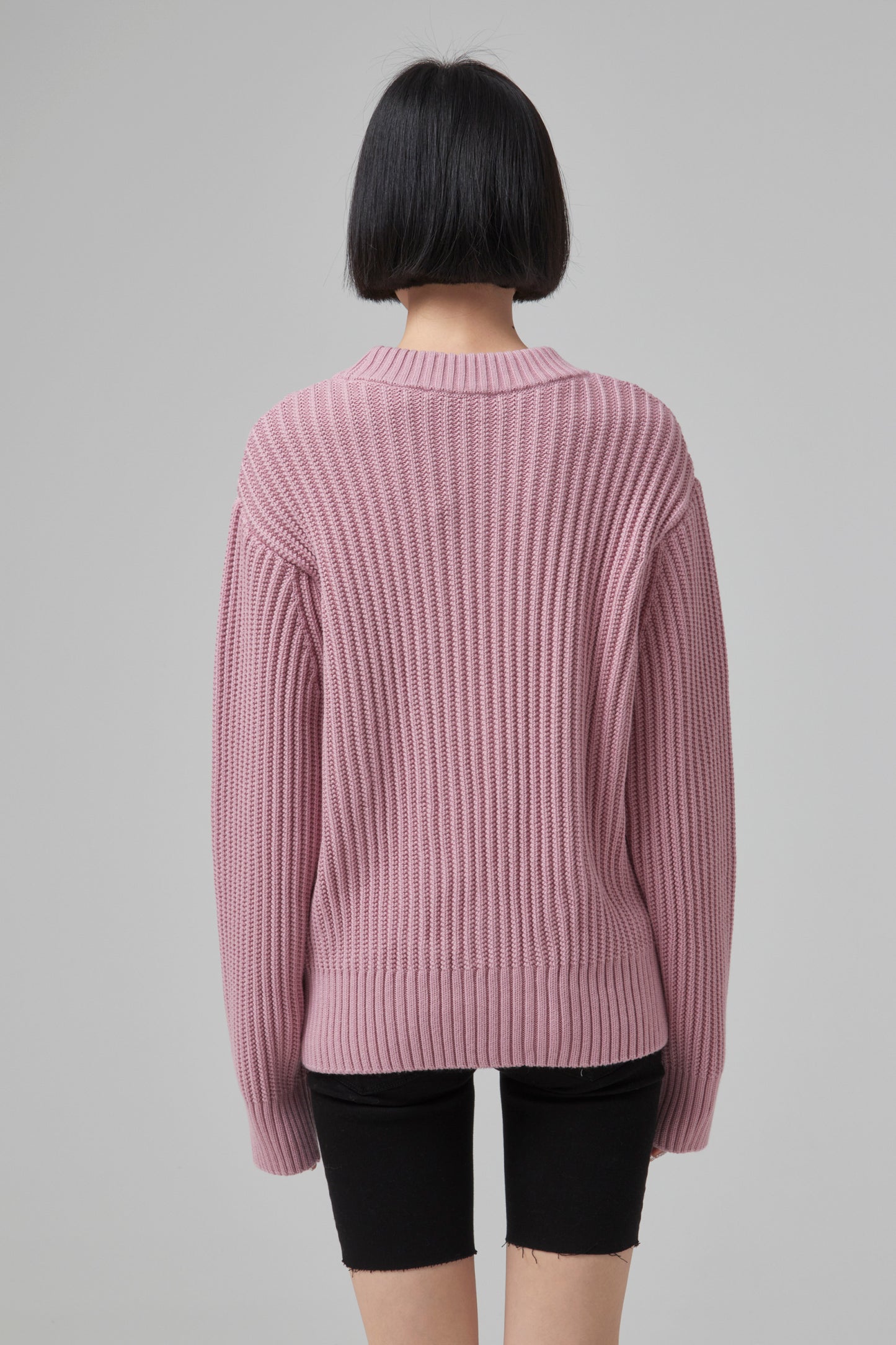 CREWNECK SWEATER