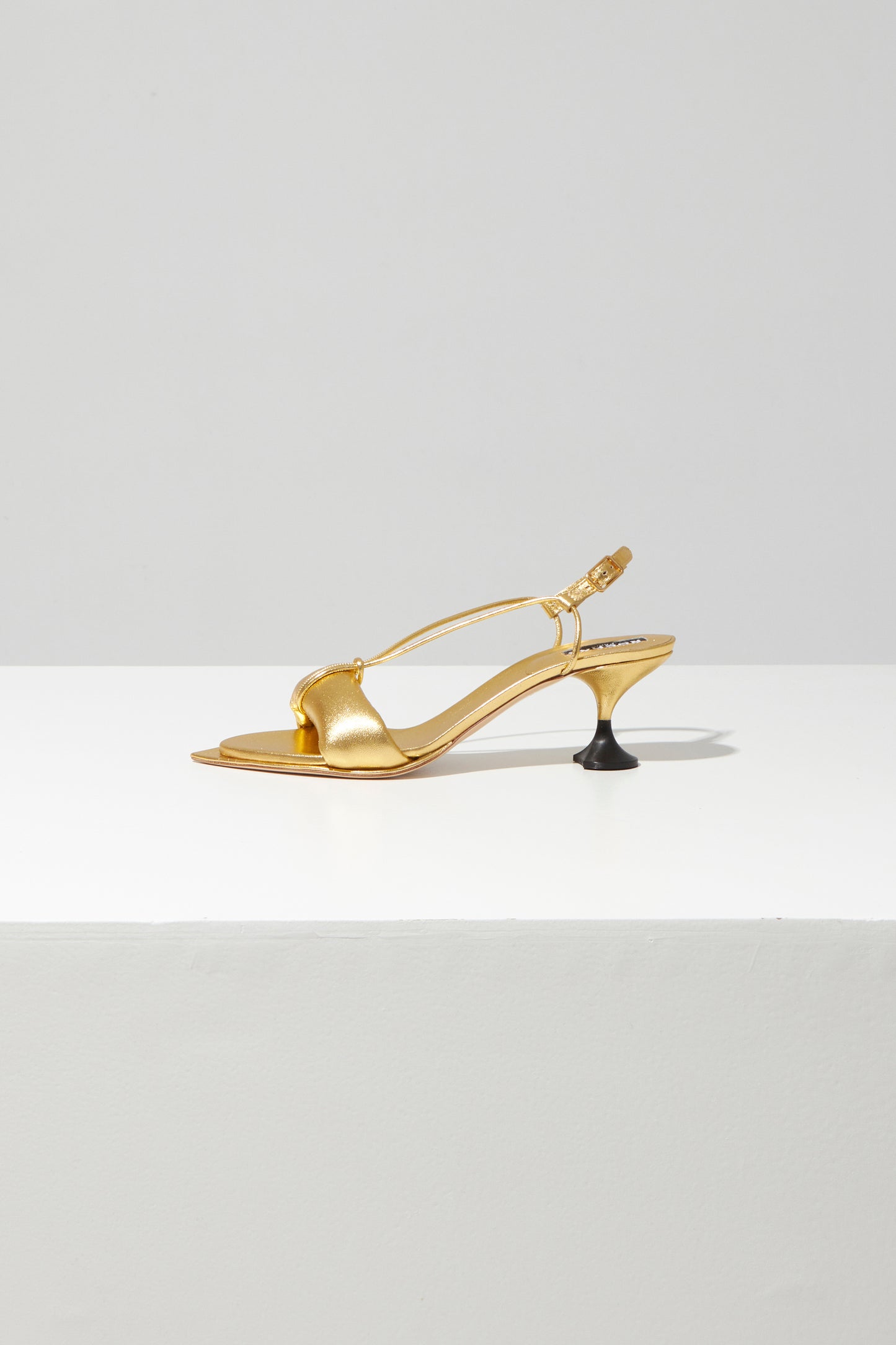 BEAUVAU H. 60 SANDAL