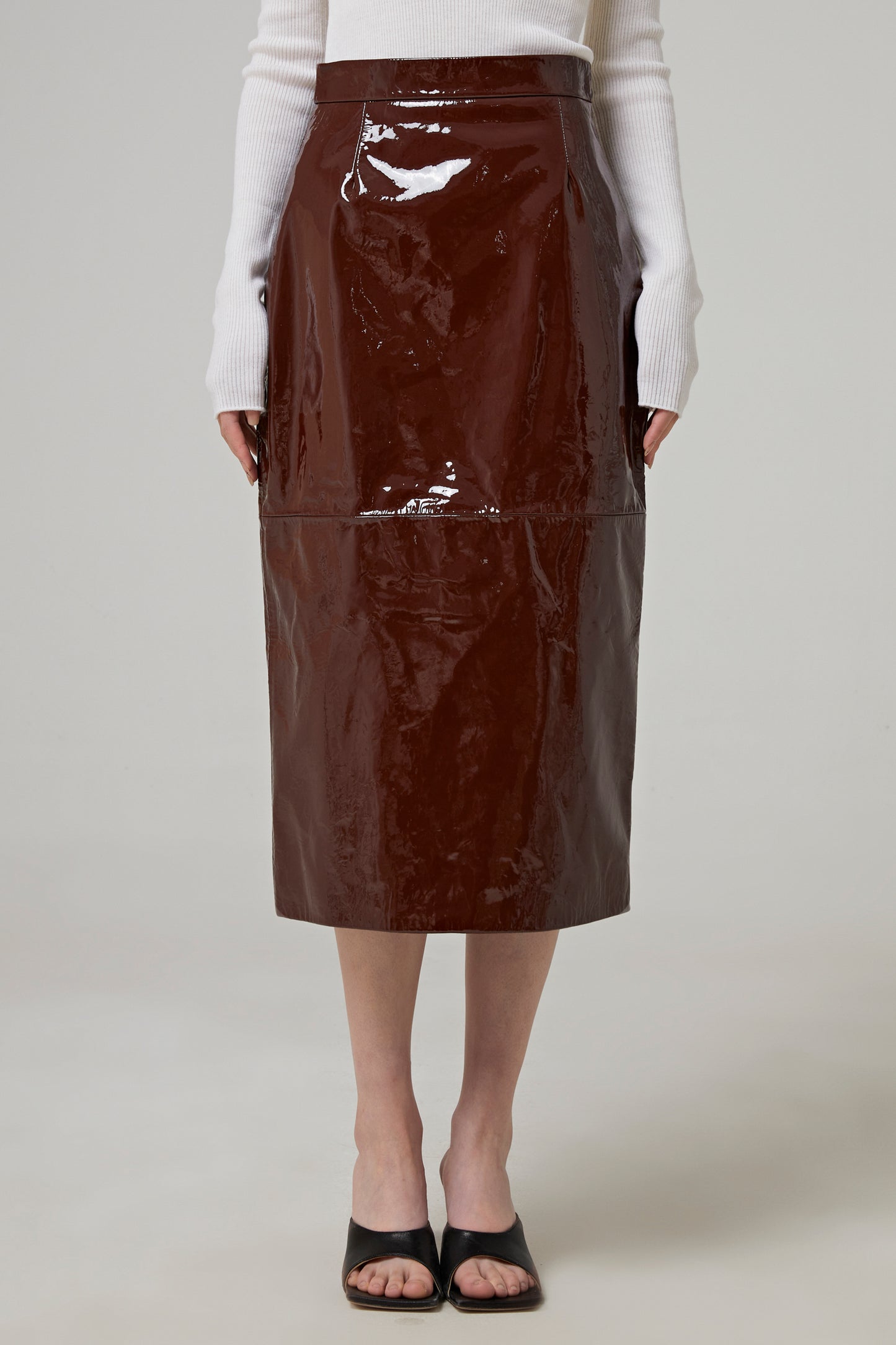 MIDI SKIRT IN PATENT LEATHER