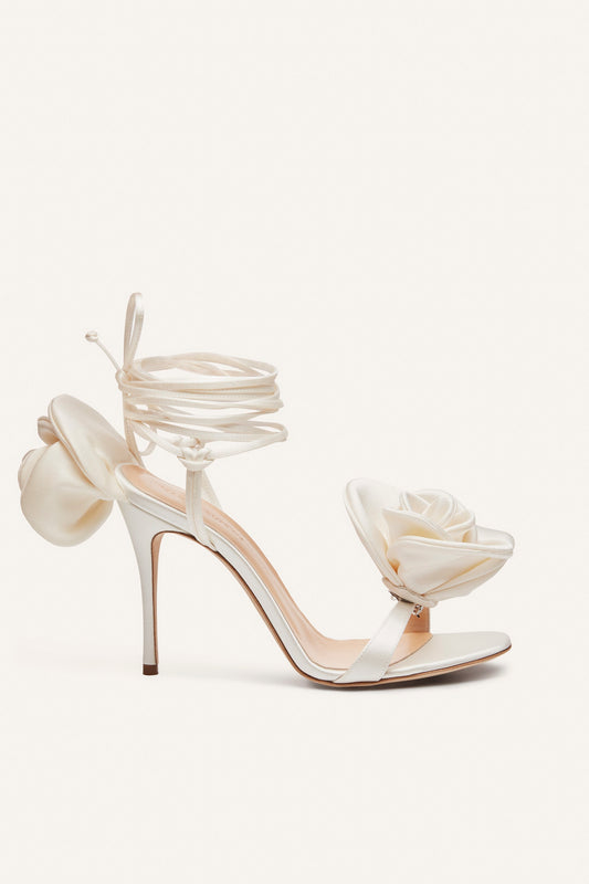RE23 FLOWER SHOES IVORY SATIN
