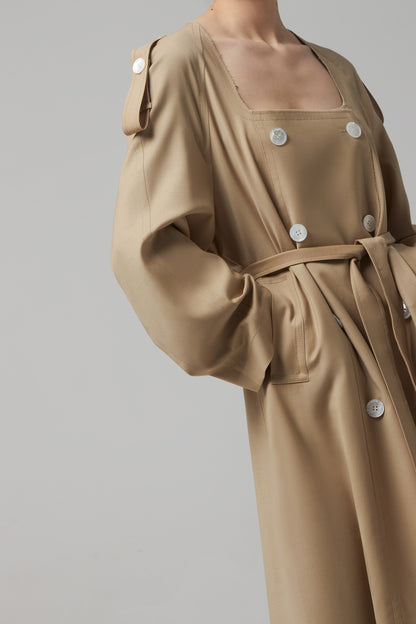 COLLARLESS SHELL BUTTON TRENCH