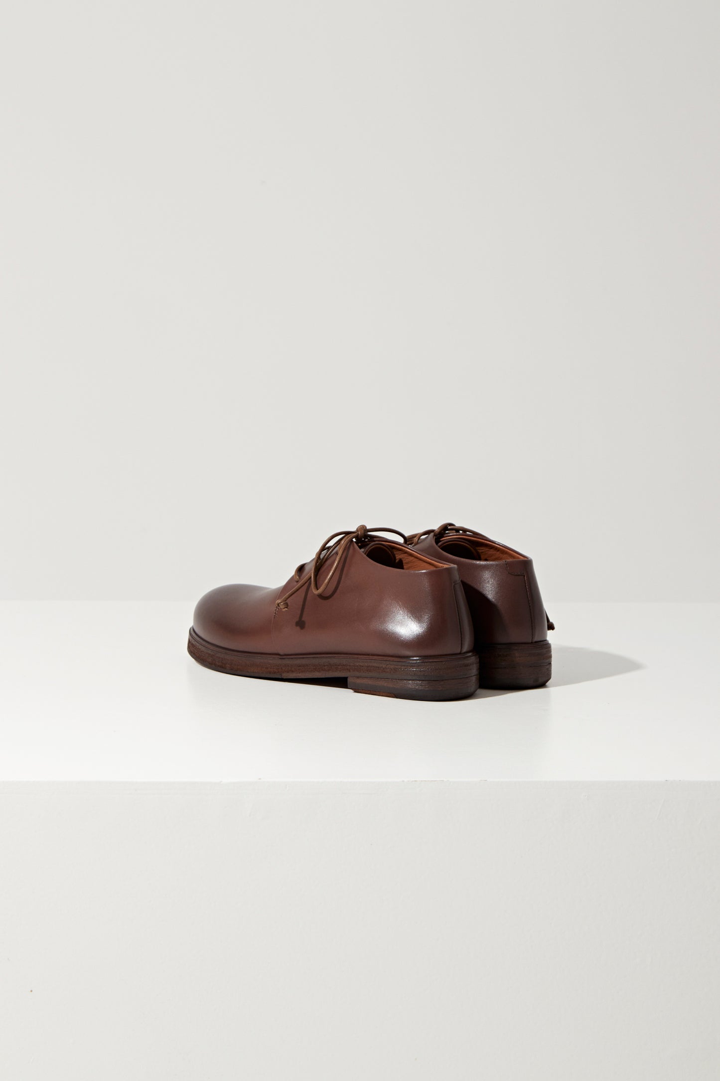 MW2180 LEATHER FLATS