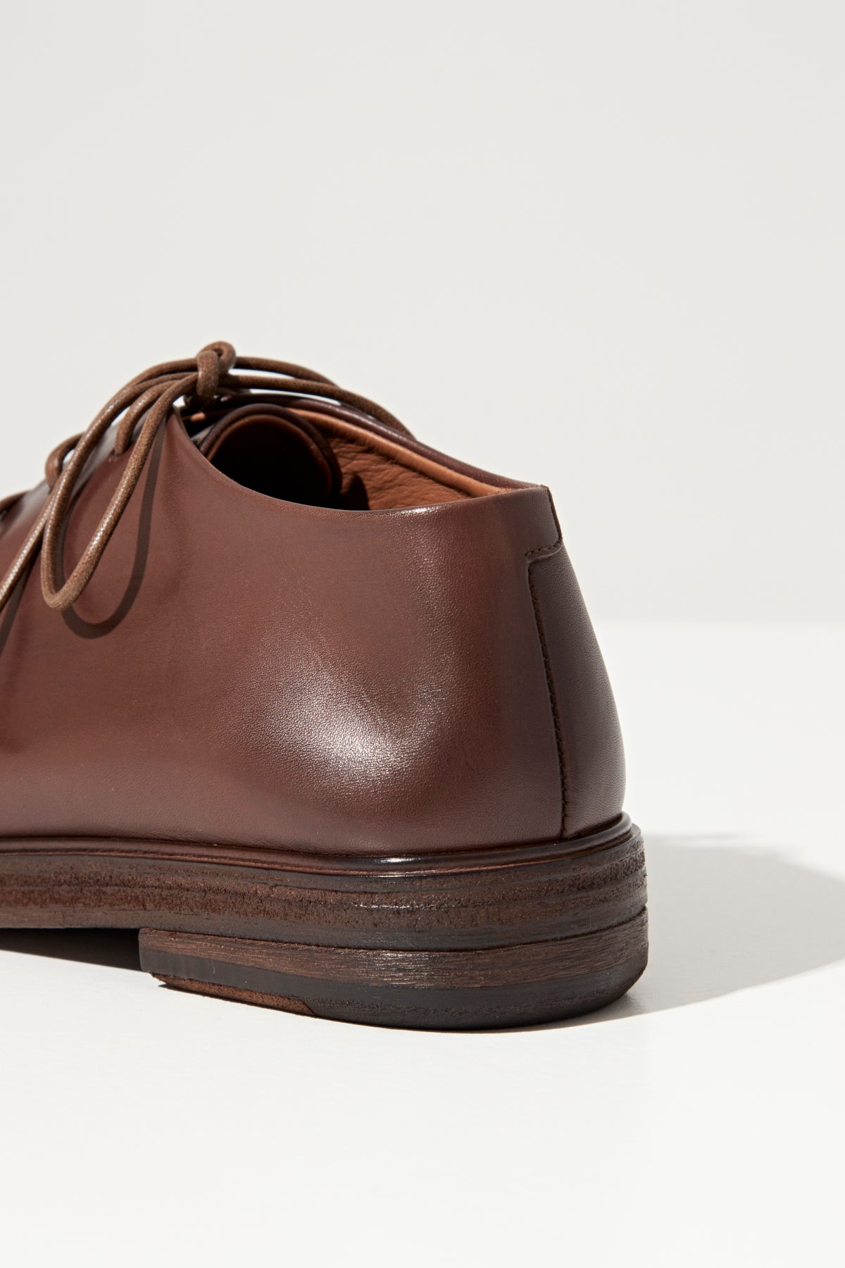 MW2180 LEATHER FLATS
