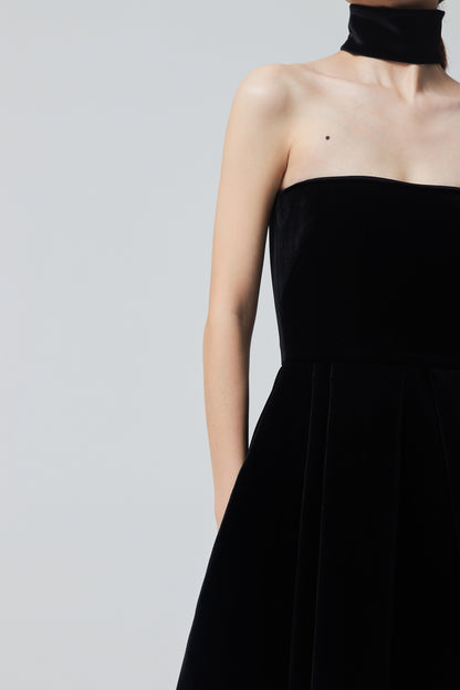 BRYN- VELVET STRAPLESS TEACUP