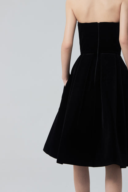 BRYN- VELVET STRAPLESS TEACUP