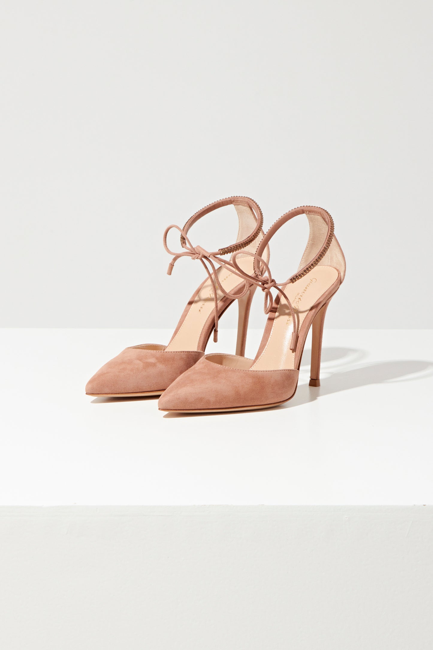 LACE UP HIGH HEELS