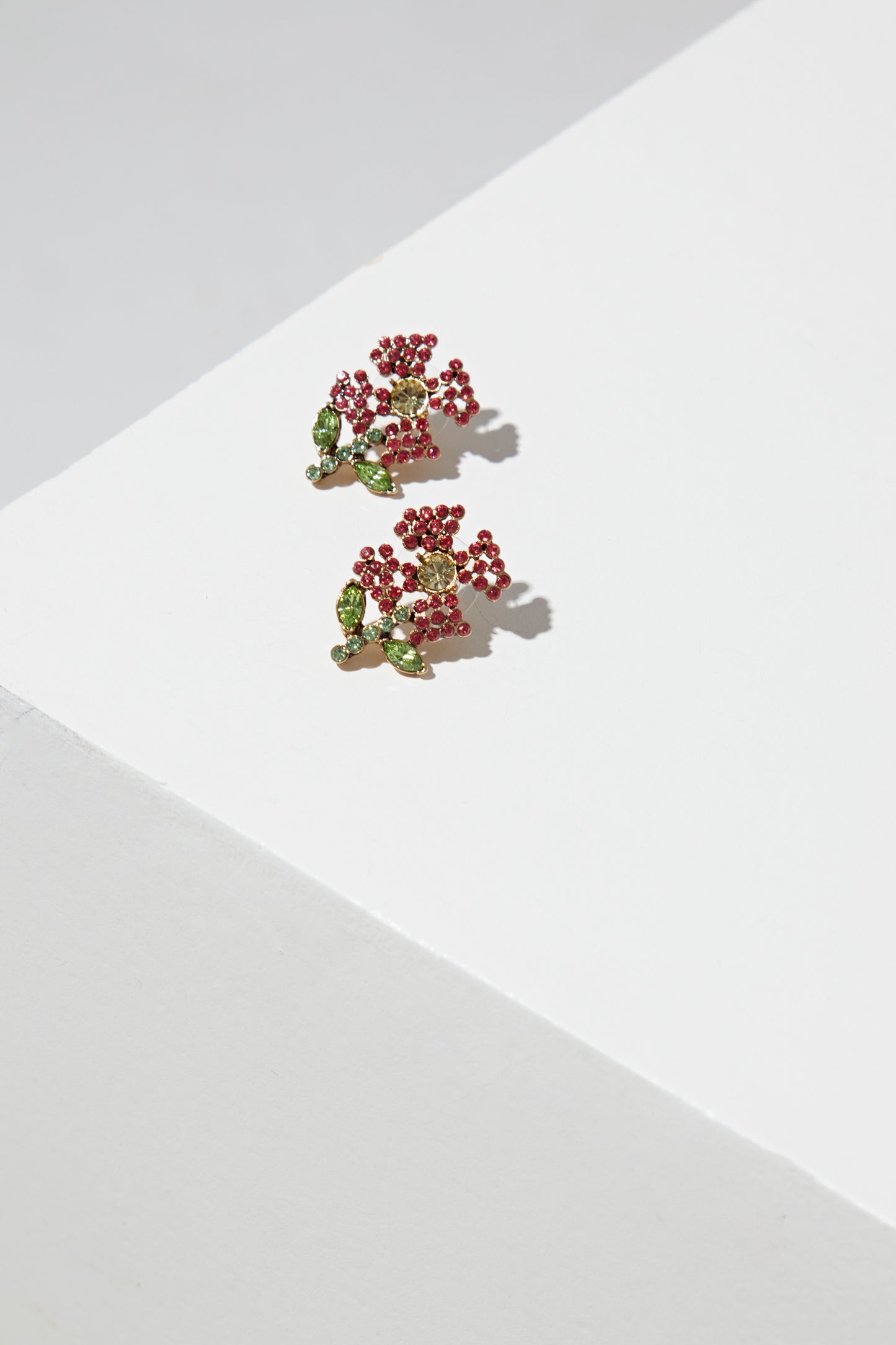 CRYSTAL FLOWER EARRI