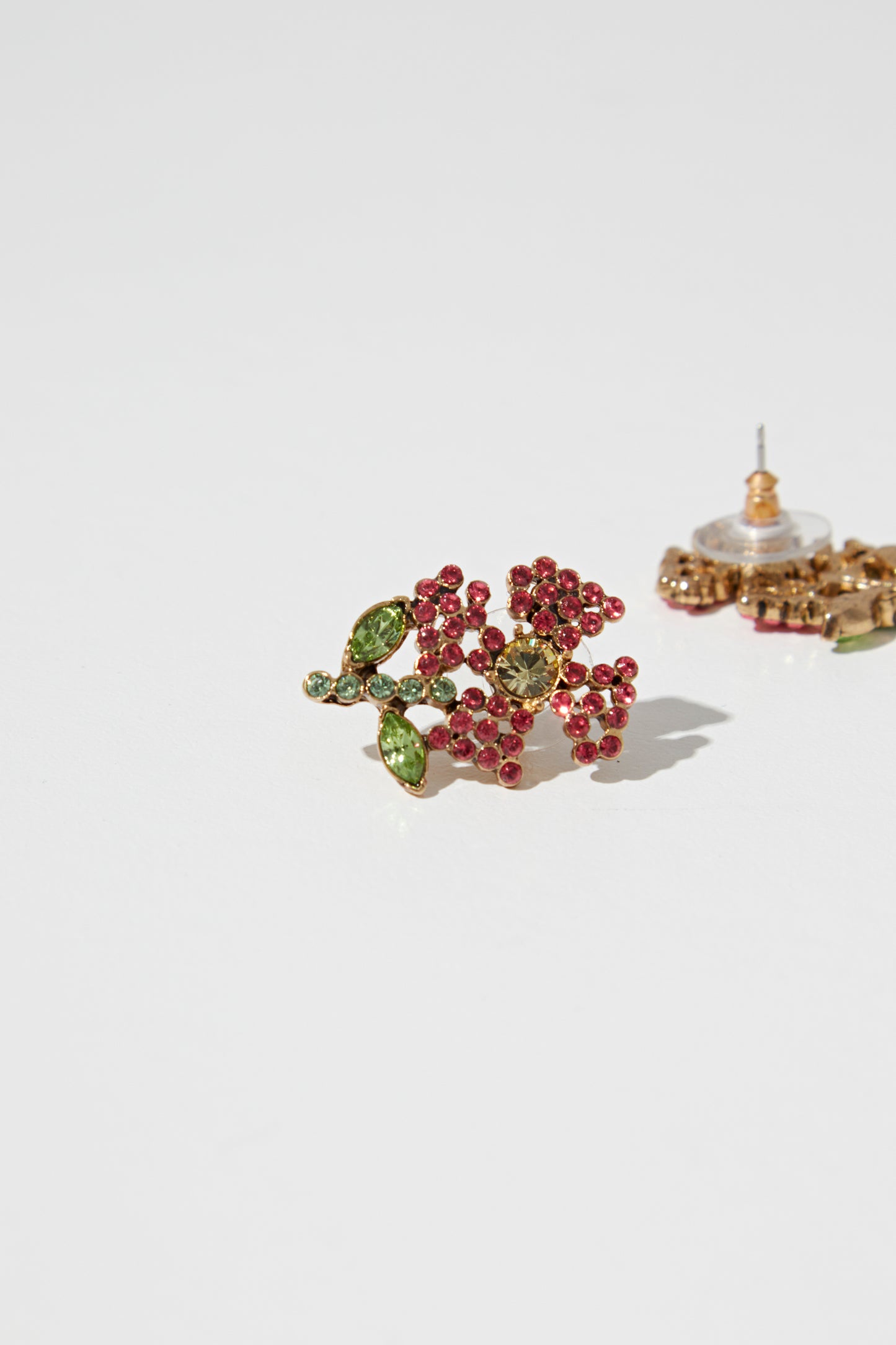 CRYSTAL FLOWER EARRI