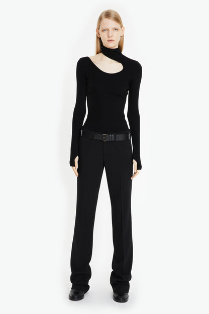 SLIM FIT RIBBED TOP WITH CUTOUT