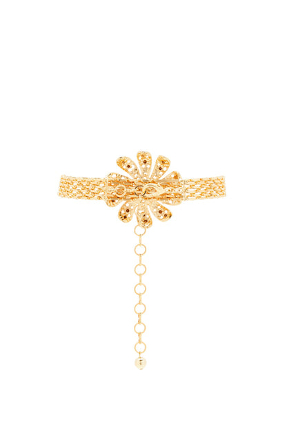 CHAIN BELT WITH DAISY EMBELLISHMENT